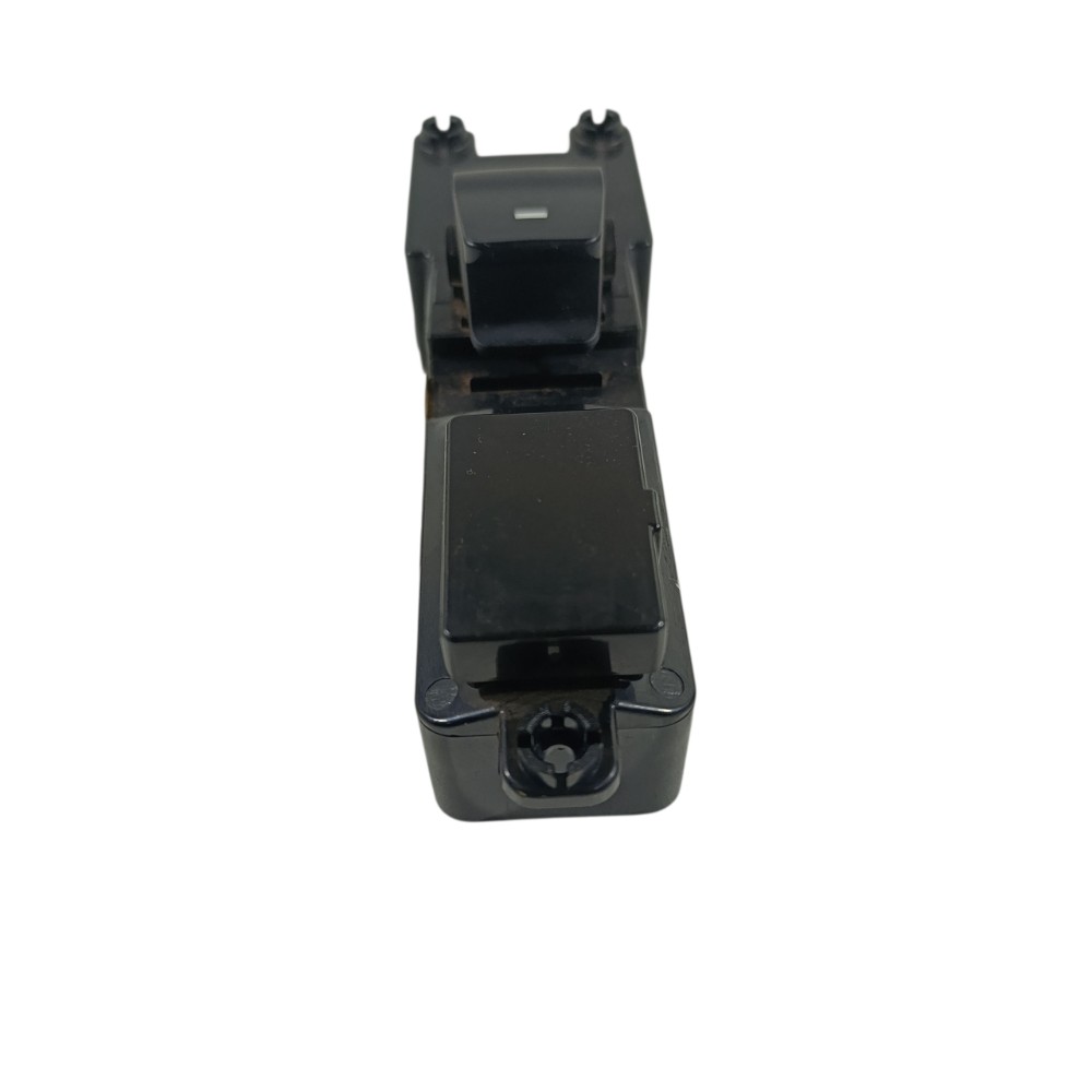 Botão vidro traseiro direito new tucson 1.6 2019 93580D3131 3