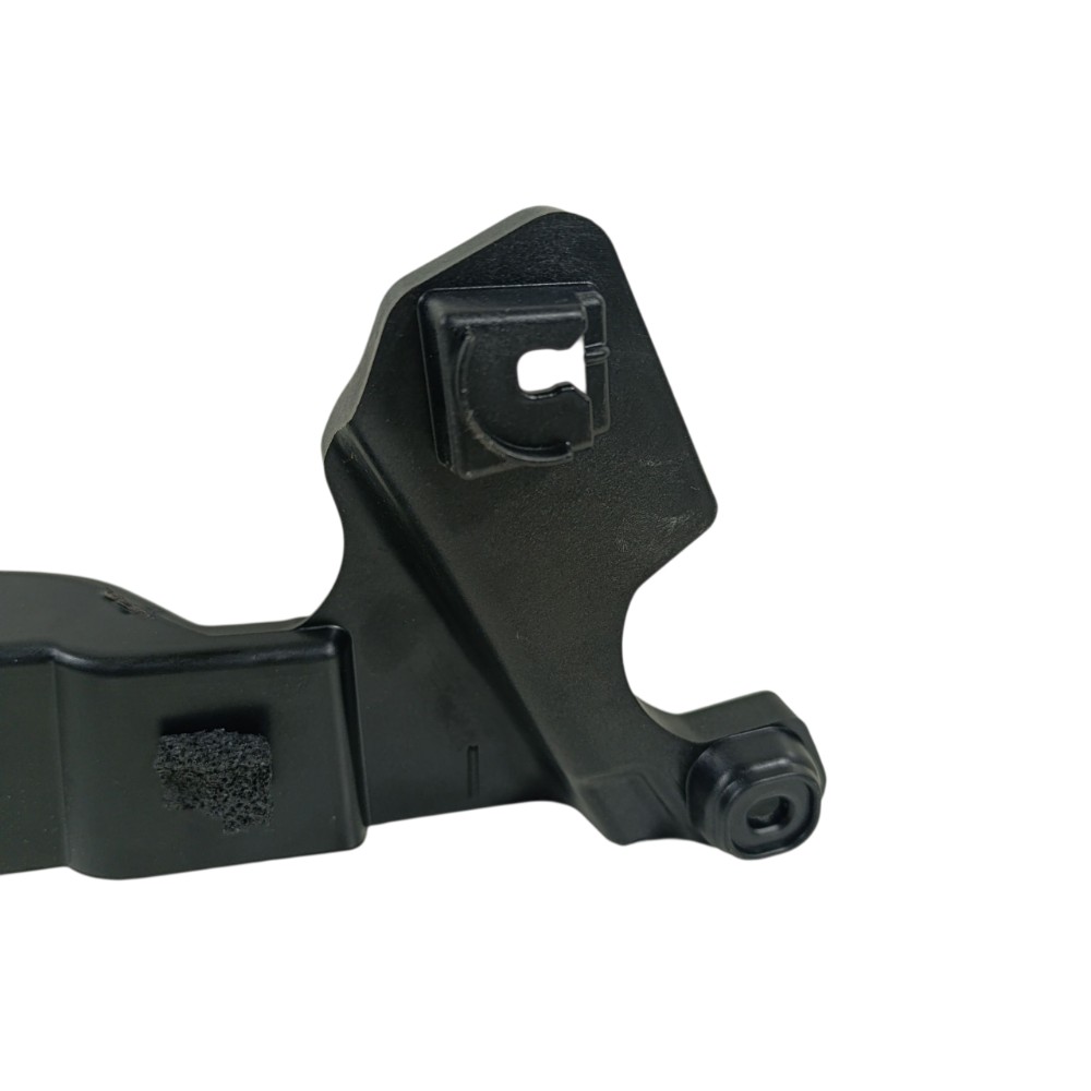 Suporte porta traseira direita Peugeot 208 2024 9833185180 4