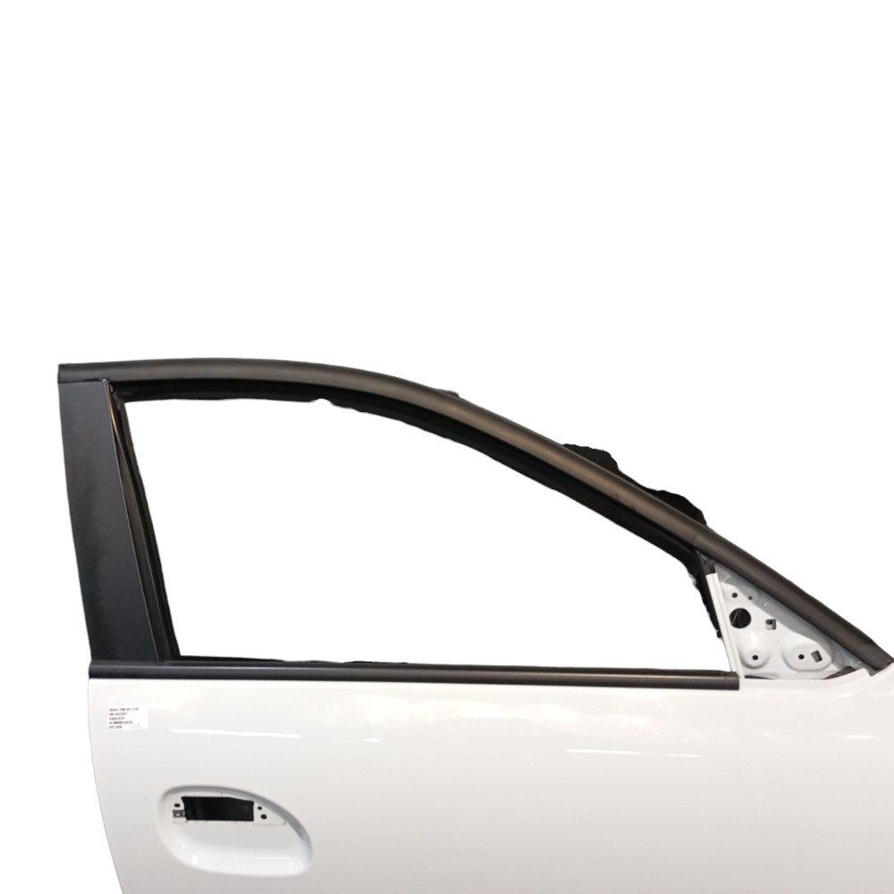 Porta Dianteira Direita Renault Kwid 1.0 2023 801004639r Dianteira Direita Branca 3