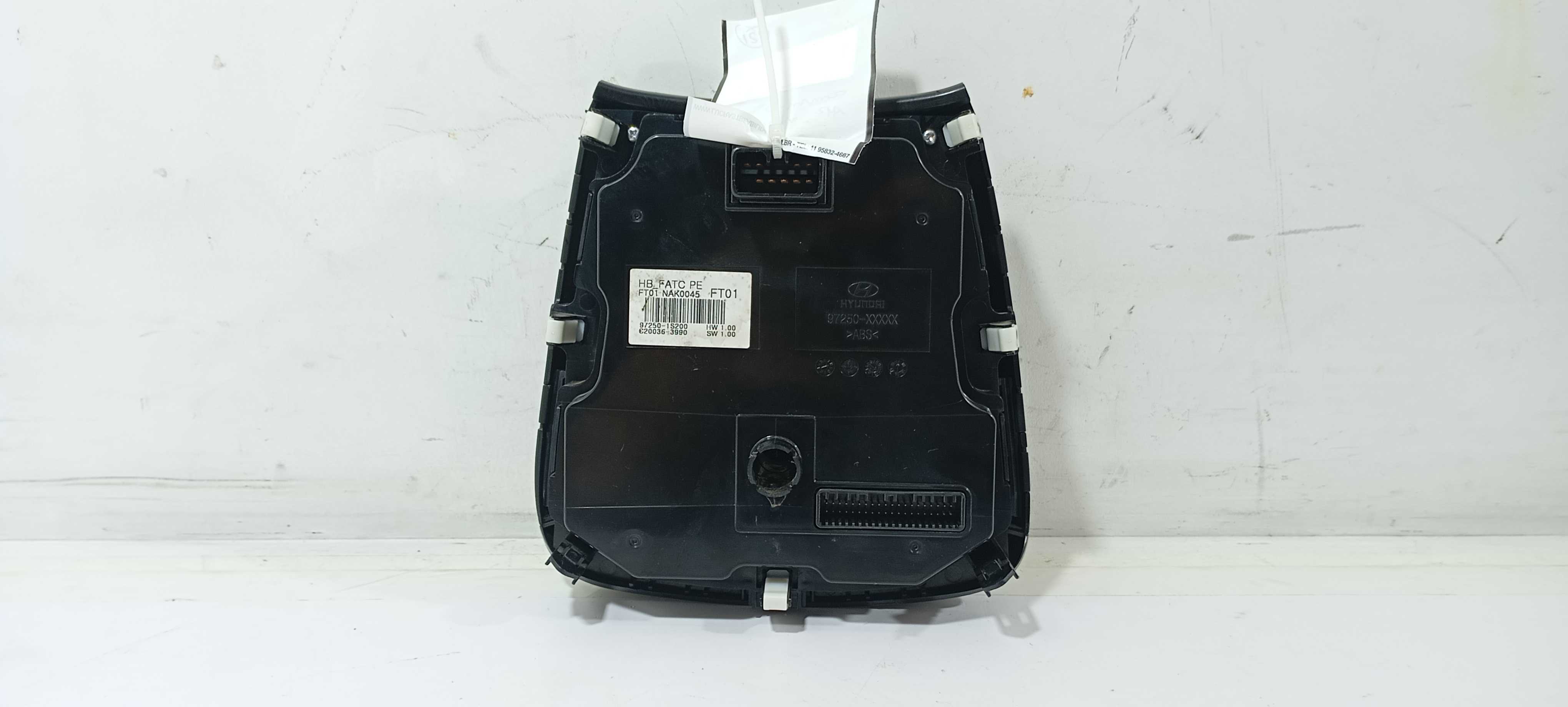 Comando Ar Digital  Hb20x Premium 1.6 2018 97250xxxxx 2