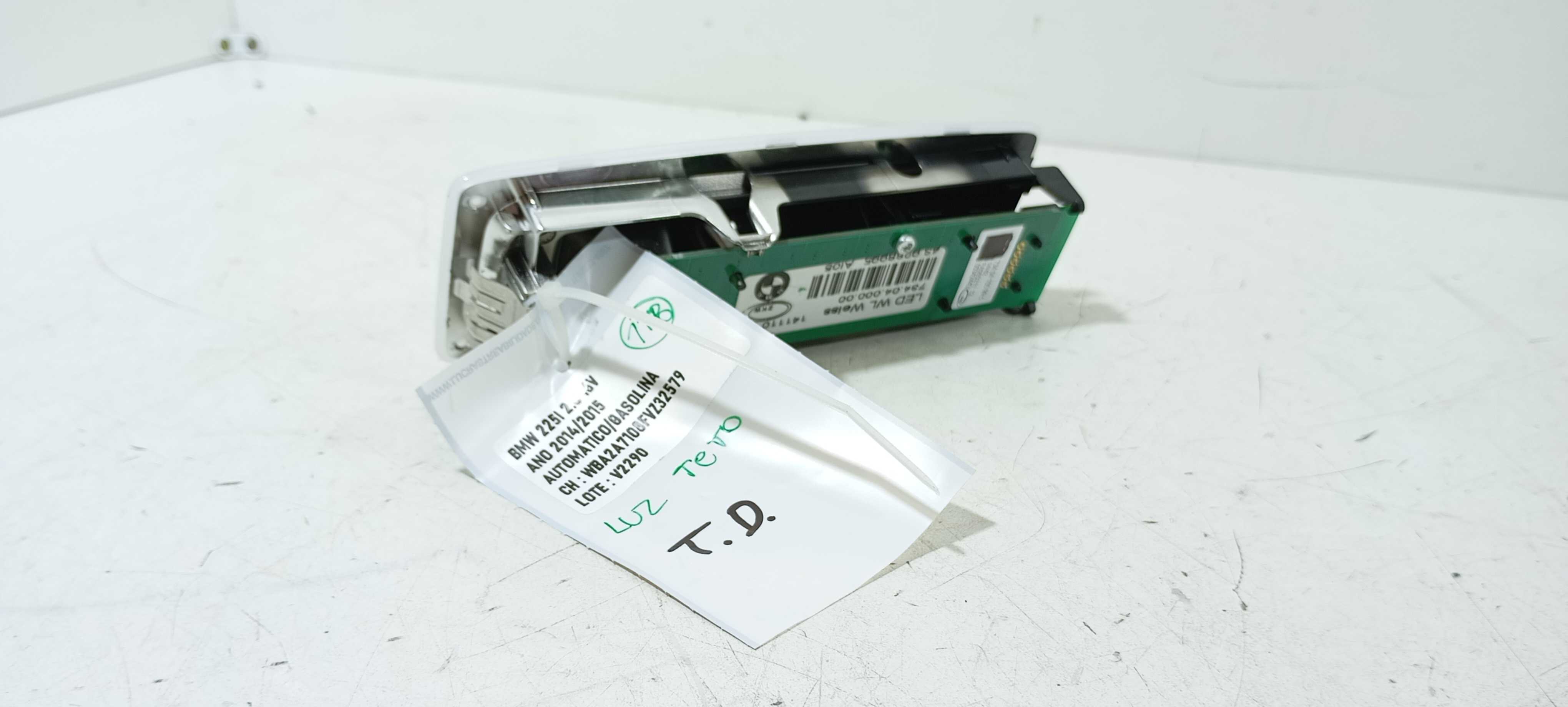 Luz Teto Traseiro Direito Bmw 225i 2.0 2015 V2290 7