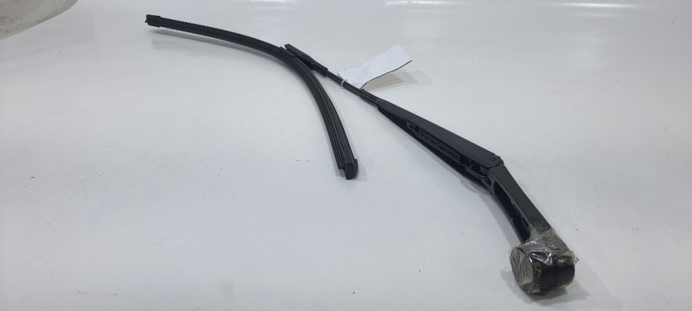 Braço Limpador Parabrisa Esquerdo Hb20 Sense 2023 W000100568 Esquerdo 2