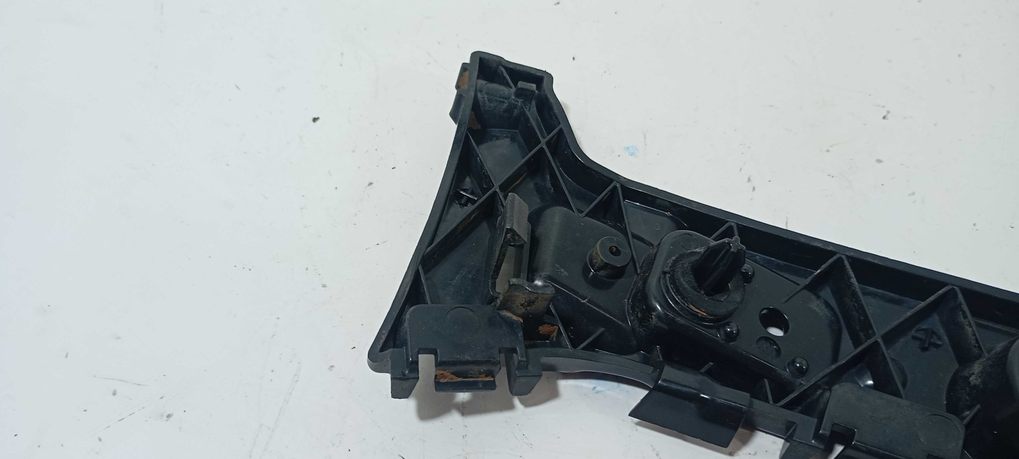 Guia Parachoque Traseiro Esquerdo Ford Ka 2020 J7bbf17a882 1