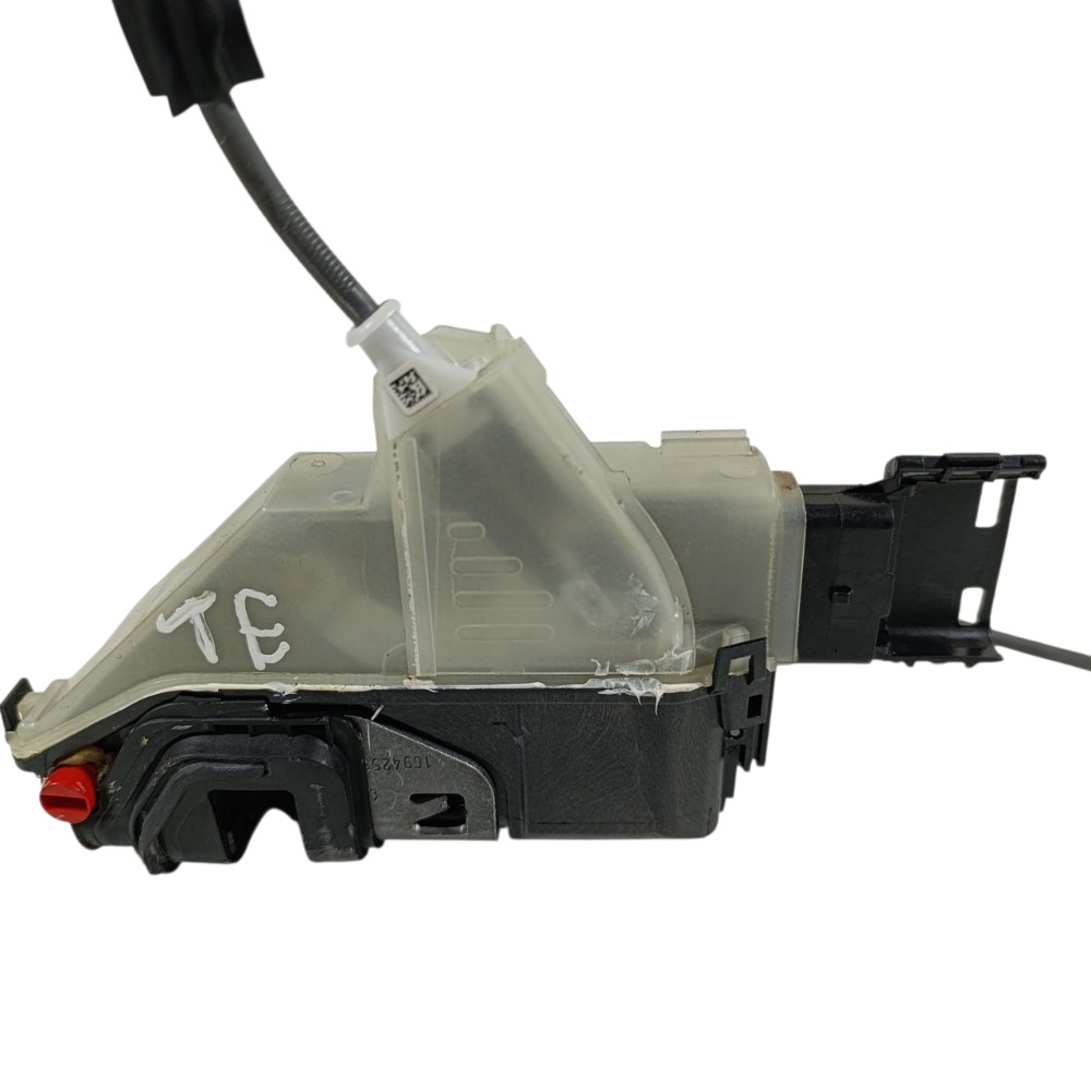 Fechadura traseira esquerda Peugeot 208 ano 2024 4503M2583N2 2