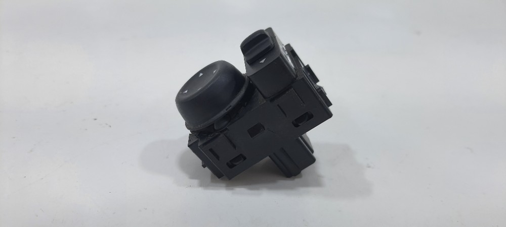 Botão Retrovisor Nissan Kicks Cvt Ano 2019 255705ra0a 3
