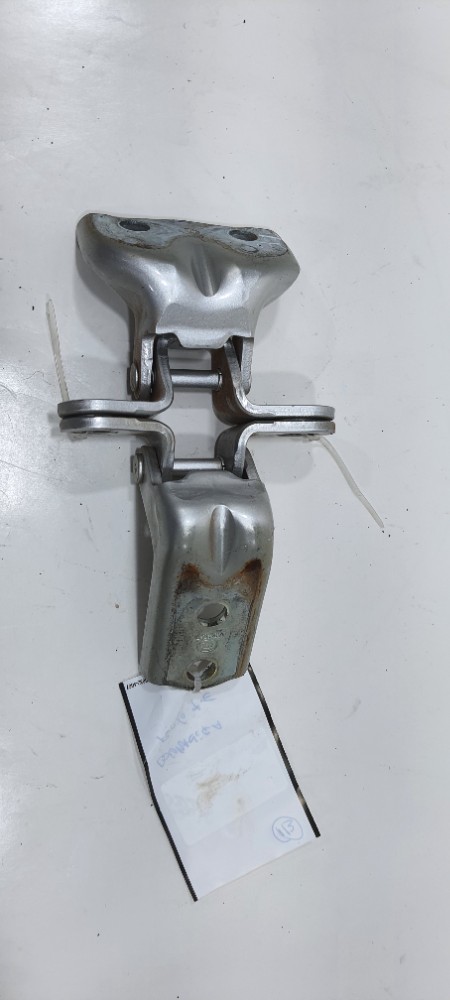 Dobradiça Porta Traseira Esquerda Kia Sorento 2012 A046057 1