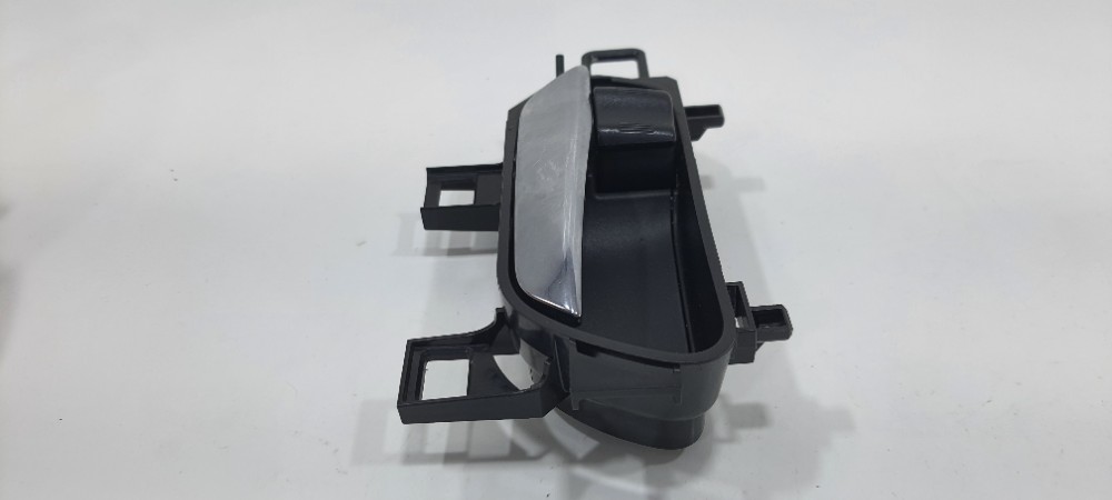 Maçaneta Interna Dianteira Esquerda Nissan Kicks 2019 21481 Preto Dianteira 3