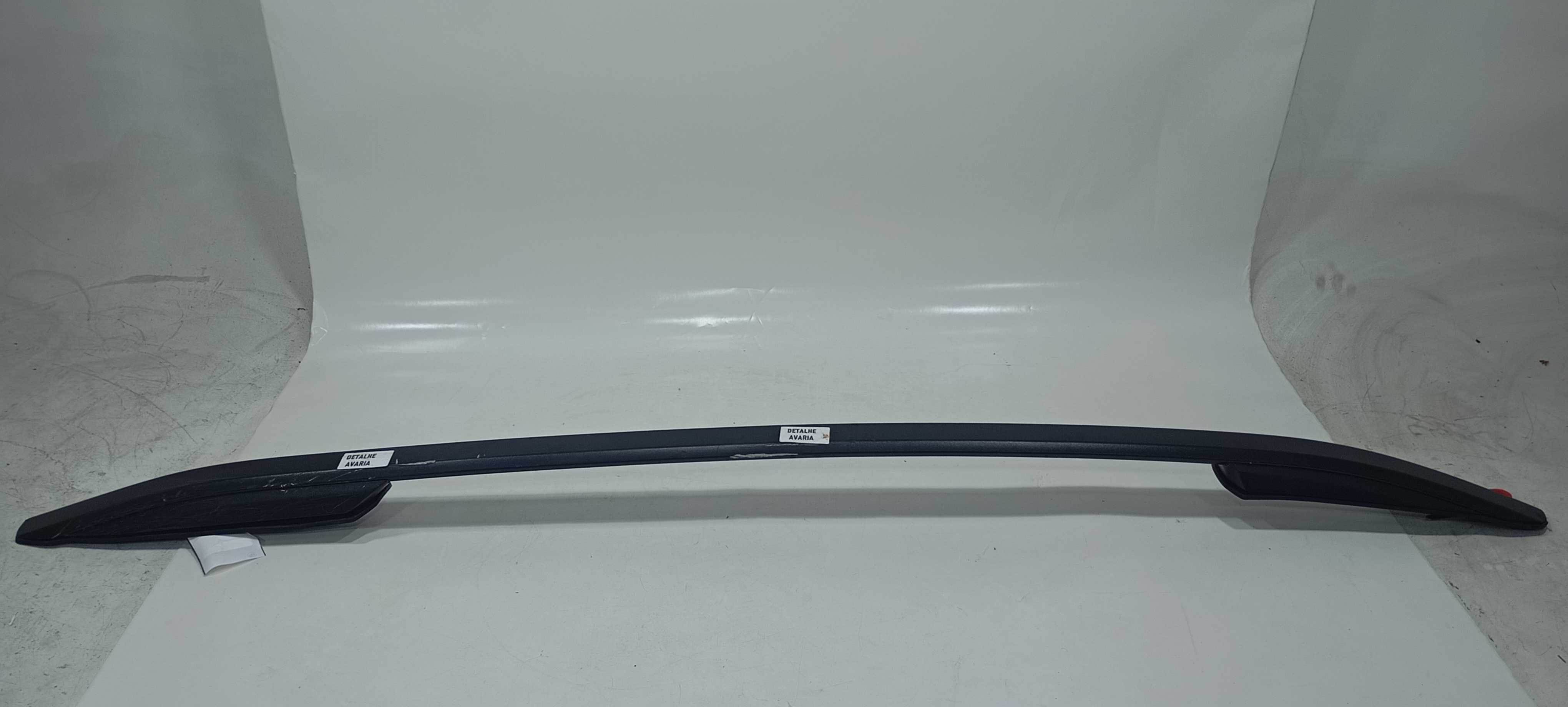 Rack Teto Direito Gm Tracker Lt 2024 30026492 Detalhe Preto 1