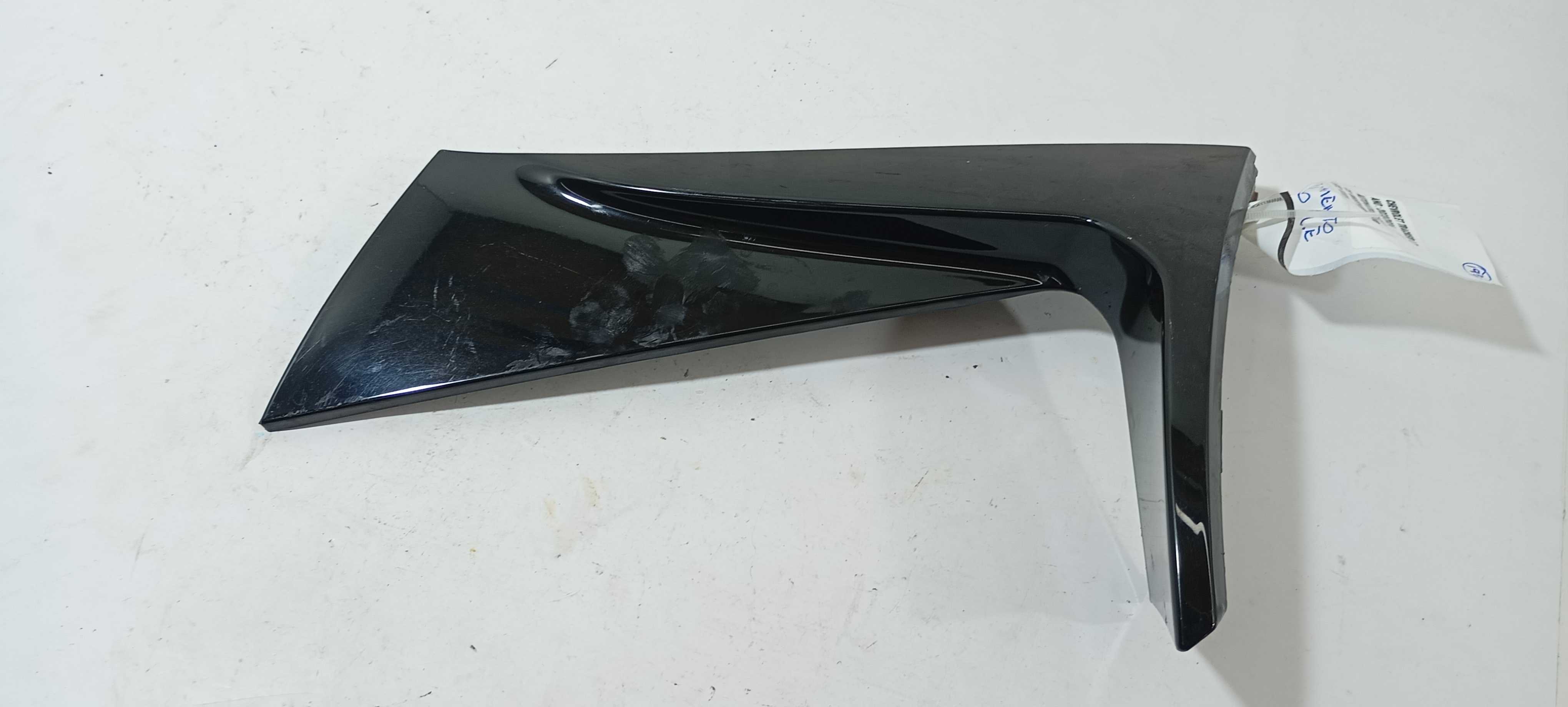 Moldura  Aerofólio Esquerdo Gm Tracker Lt 2024 26259578