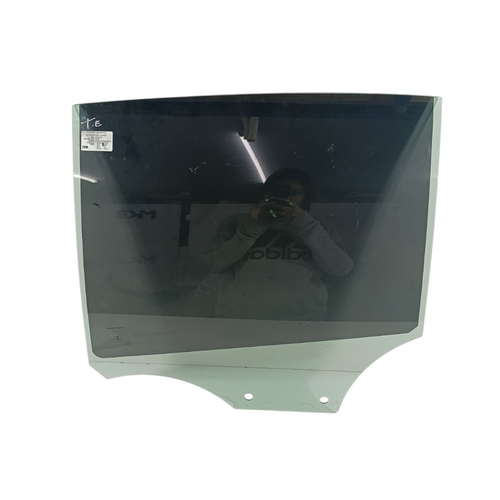 Vidro traseiro esquerdo Peugeot 208 ano 2024 E243R001150