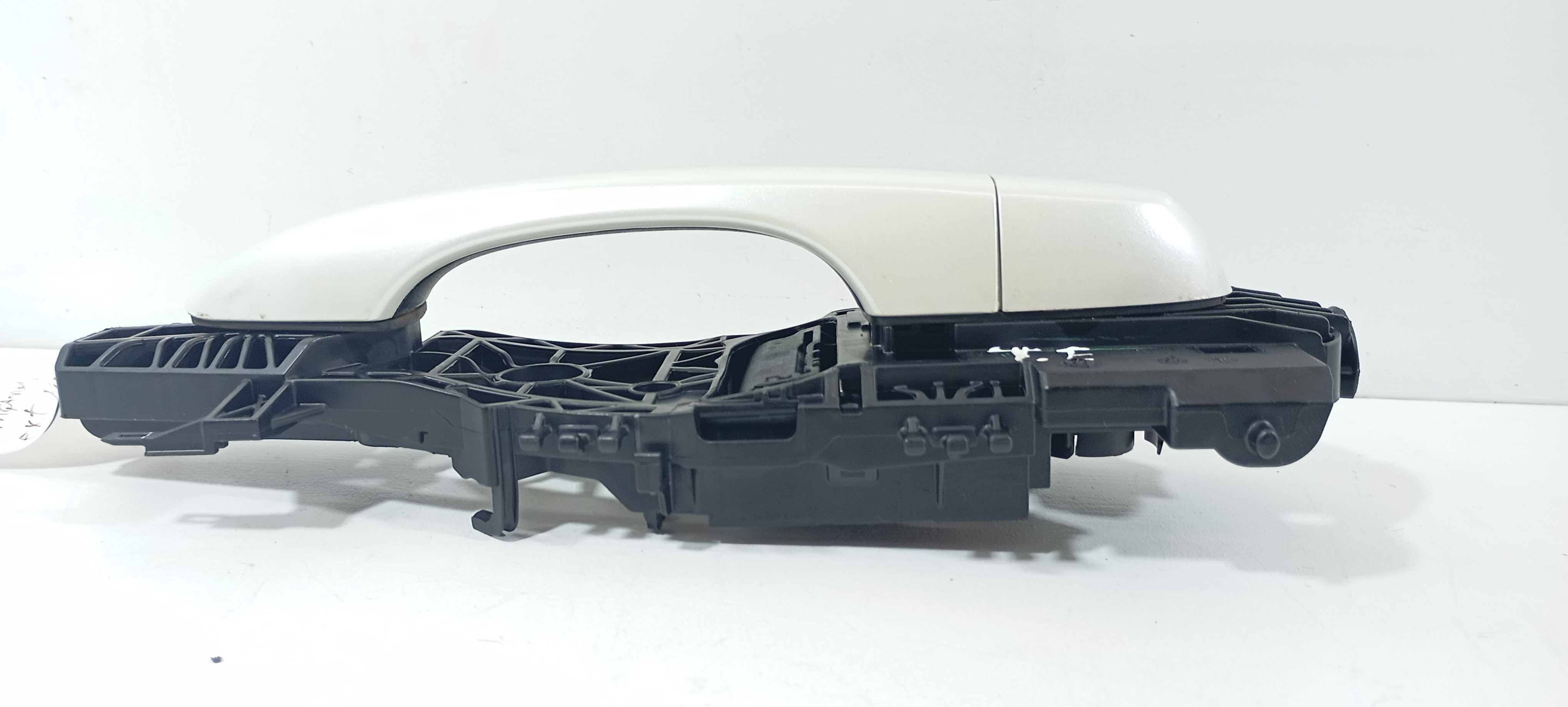 Maçaneta Exter. Traseiro E. Fiat Toro Volcano 1.3 2025 V2295 Branco Traseira 4