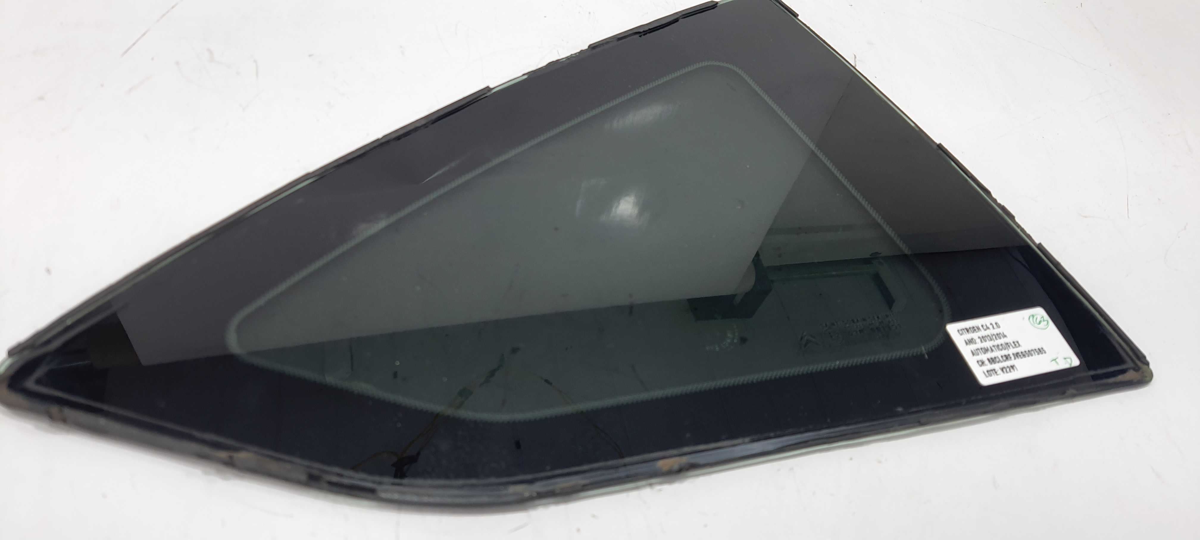 Vidro Vigia Traseiro Direito Citroen C4 2.0 2014 V2291