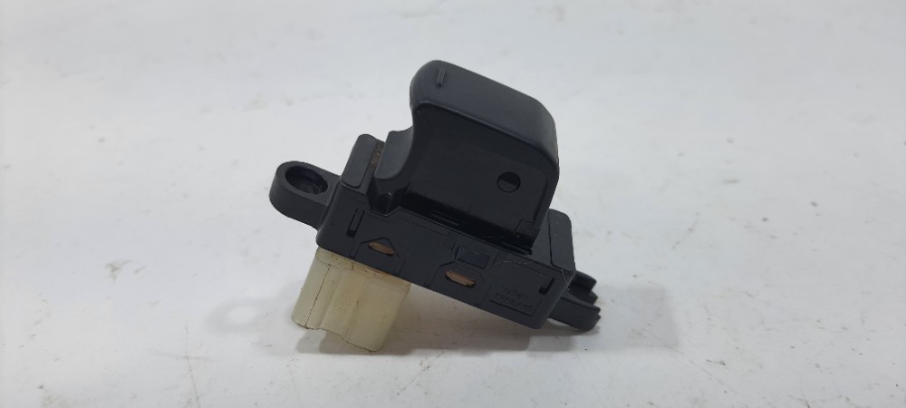 Botão Vidro Traseiro Direito Nissan March 2019 18517sd 1