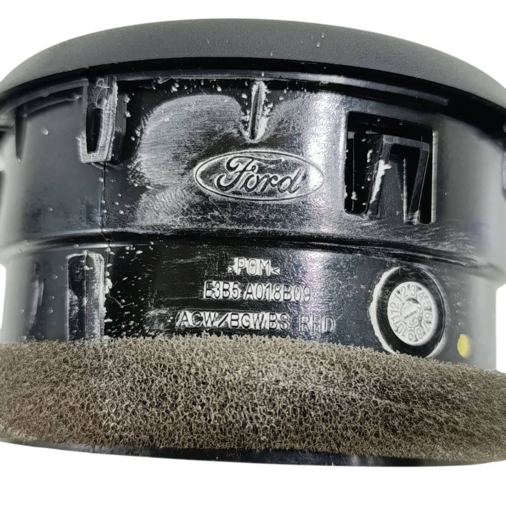 Difusor ar ambos lados Ford ka se Hatch 2020 E3B5A018B09 3