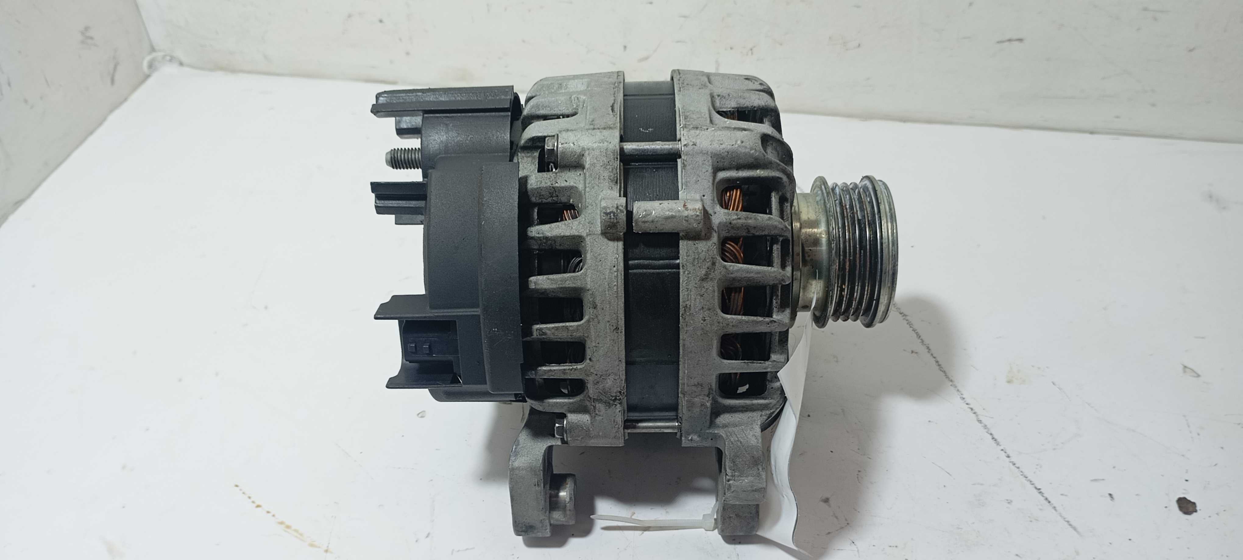 Alternador Renault Sandero 1.0 2019 231009869r 5