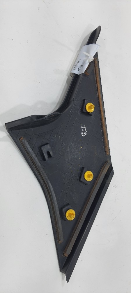 Moldura Lateral Traseira Direita Kicks 2019 781265rb0a