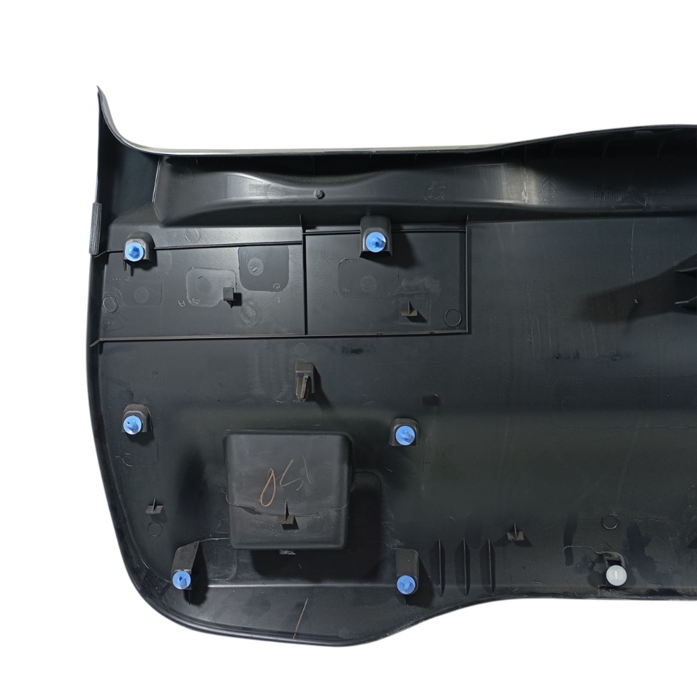 Acabamento tampa traseira citroen Aircross 2018 9688399077 5
