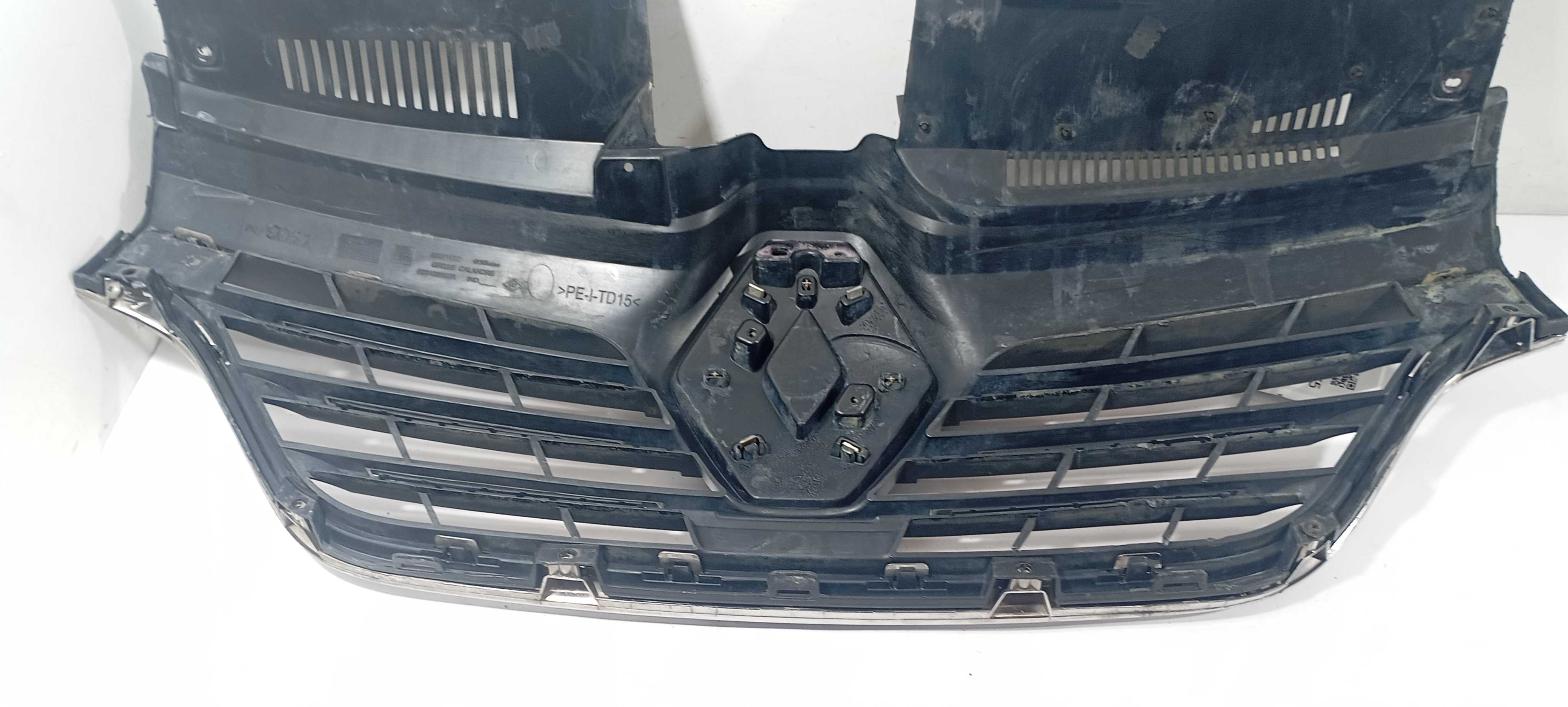 Grade Superior Parachoque Renault Logan 1.0 2020 623108550r 3