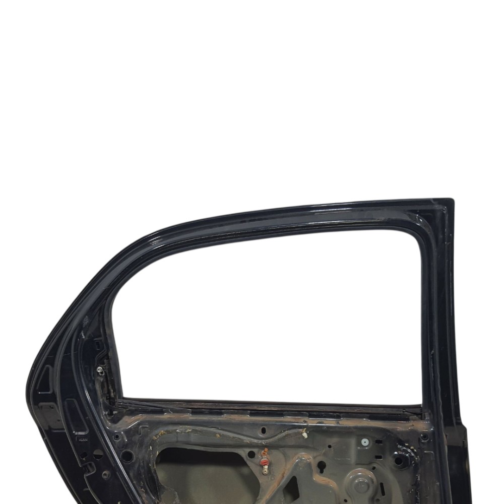 Porta Traseira Esquerda Detalhe Toyota Etios 2014 801013479r Traseira Esquerda Preto 1