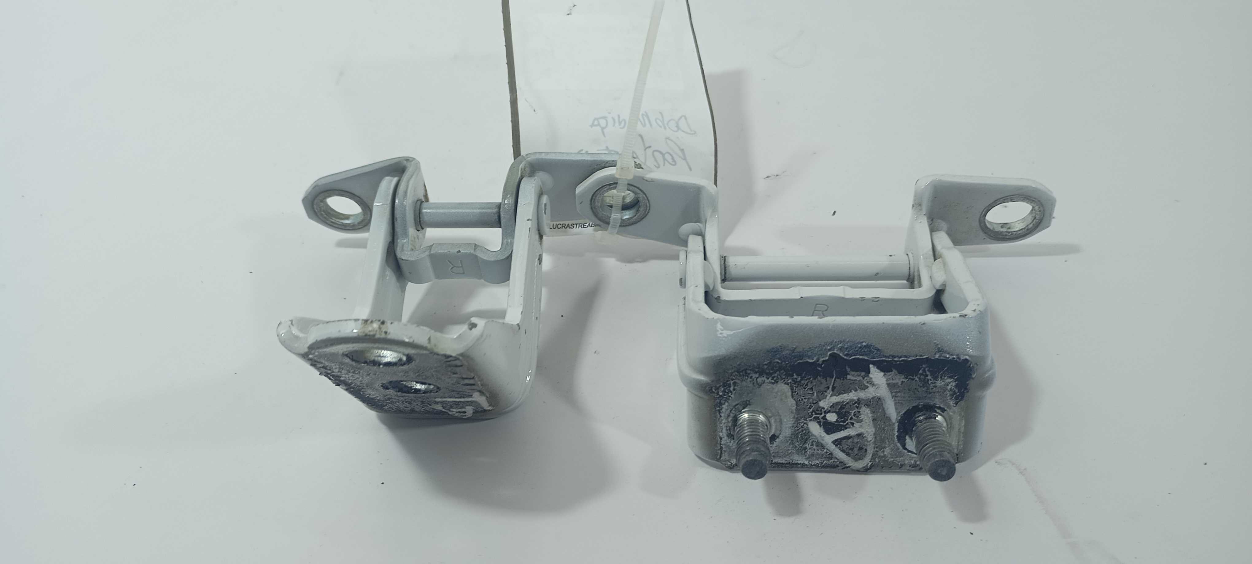 Dobradiça Tras Direito Nissan Kicks Cvt 1.6 2019 804005rb0a 3