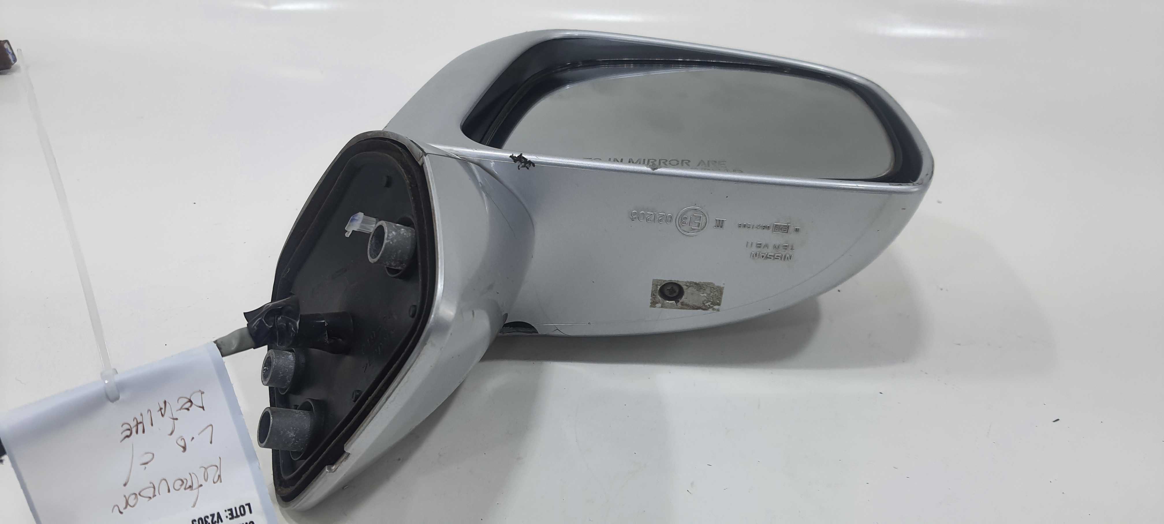 Retrovisor Direito Detalhe Nissan Tiida Sedan 1.8 2012 V2305 2