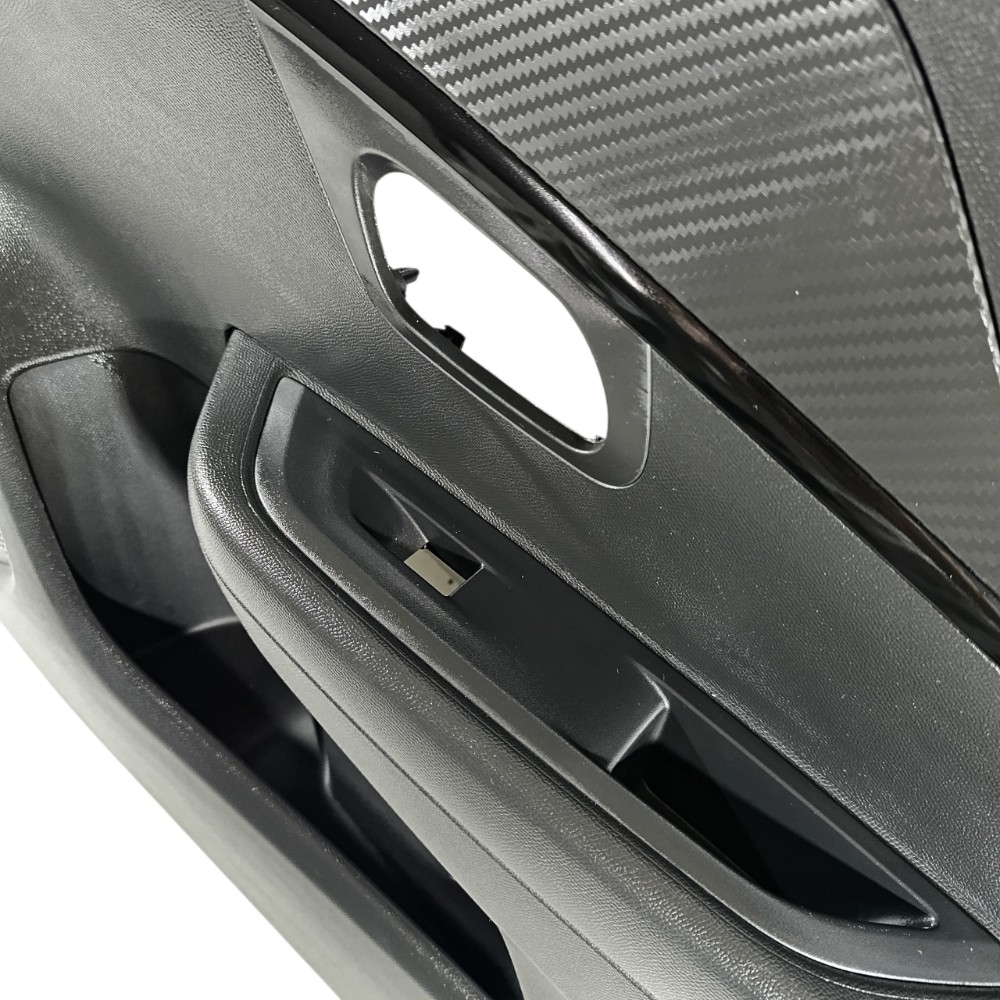 Forro porta dianteira direita Peugeot 208 2024 9832901180 6