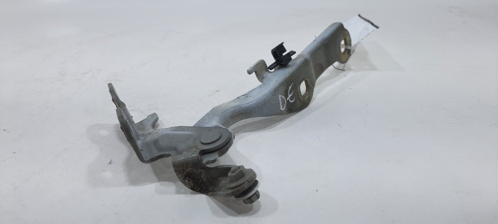 Braço Capô Esquerdo Chevrolet Cruze Sedan 2014 95133599 4