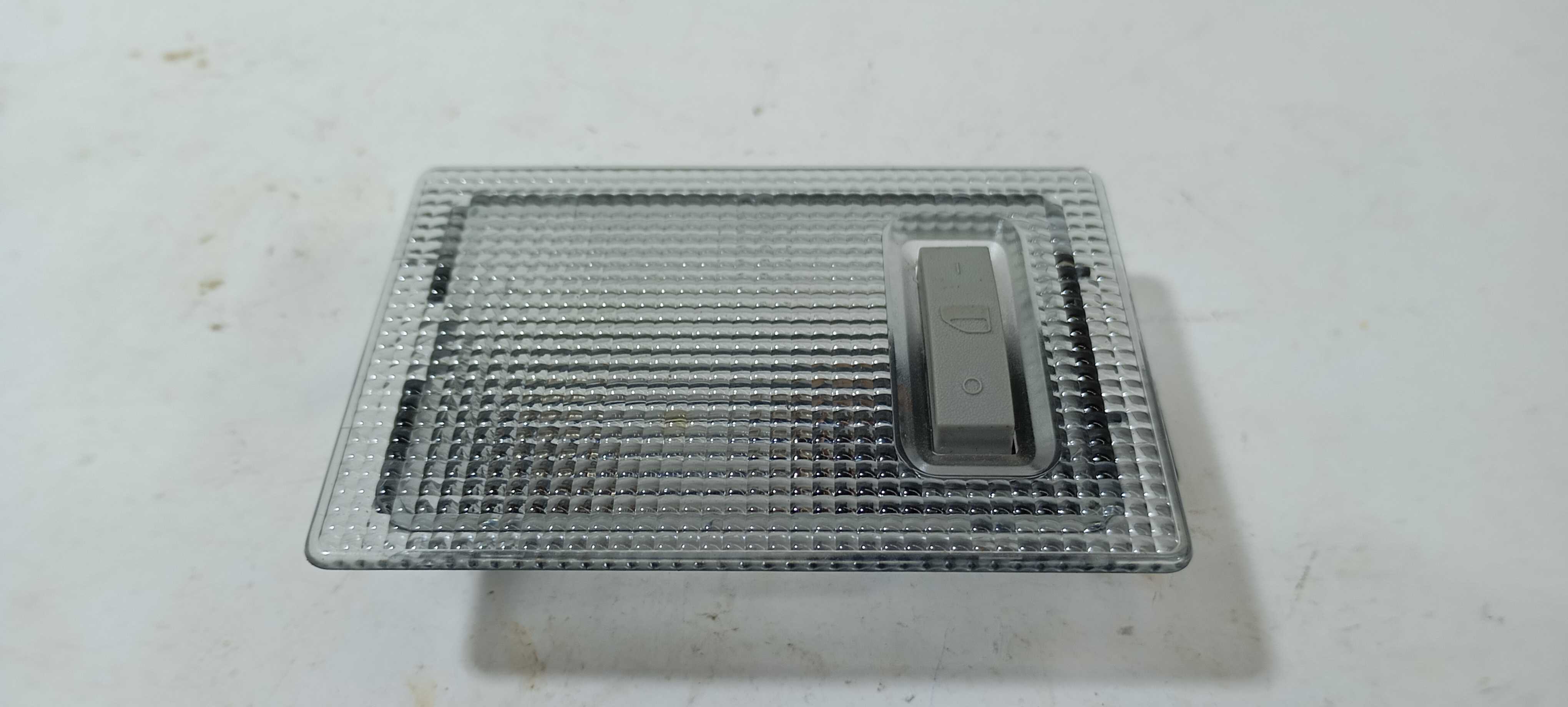 Lanterna Luz Teto Traseira Gm Tracker Lt 2024 13126729 1