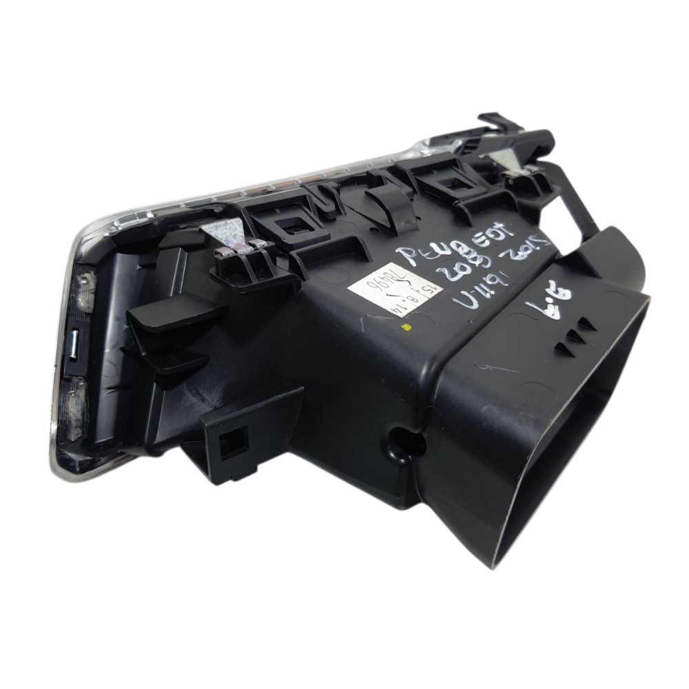 Difusor De Ar Esquerdo Peugeot 208 2015 1089169x 3
