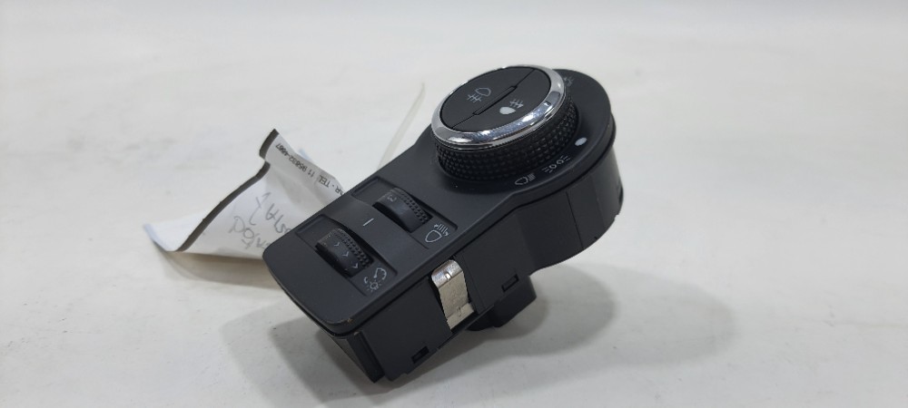 Botão Farol Chevrolet Cruze Sedan 2014 13301749 2