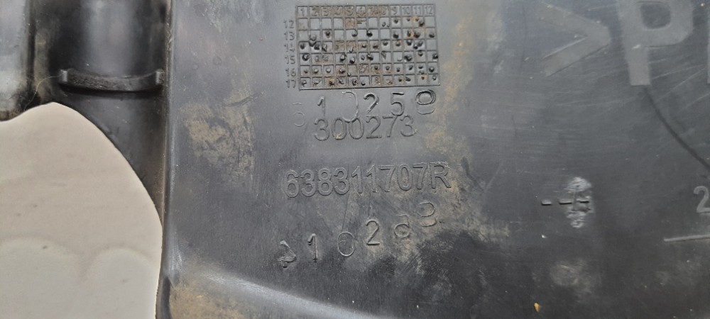 Aplique Parabarro Dianteiro Esquerdo Sandero 2019 638311707r 5