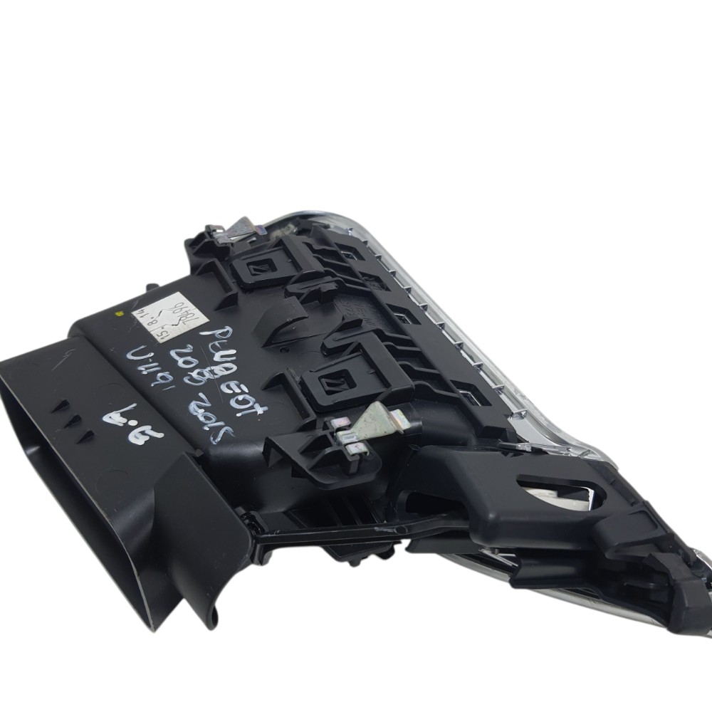Difusor De Ar Esquerdo Peugeot 208 2015 1089169x 5