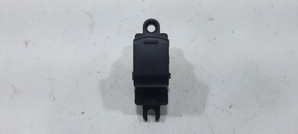 Botão Vidro Traseiro Direito Nissan March 2019 18517sd 3