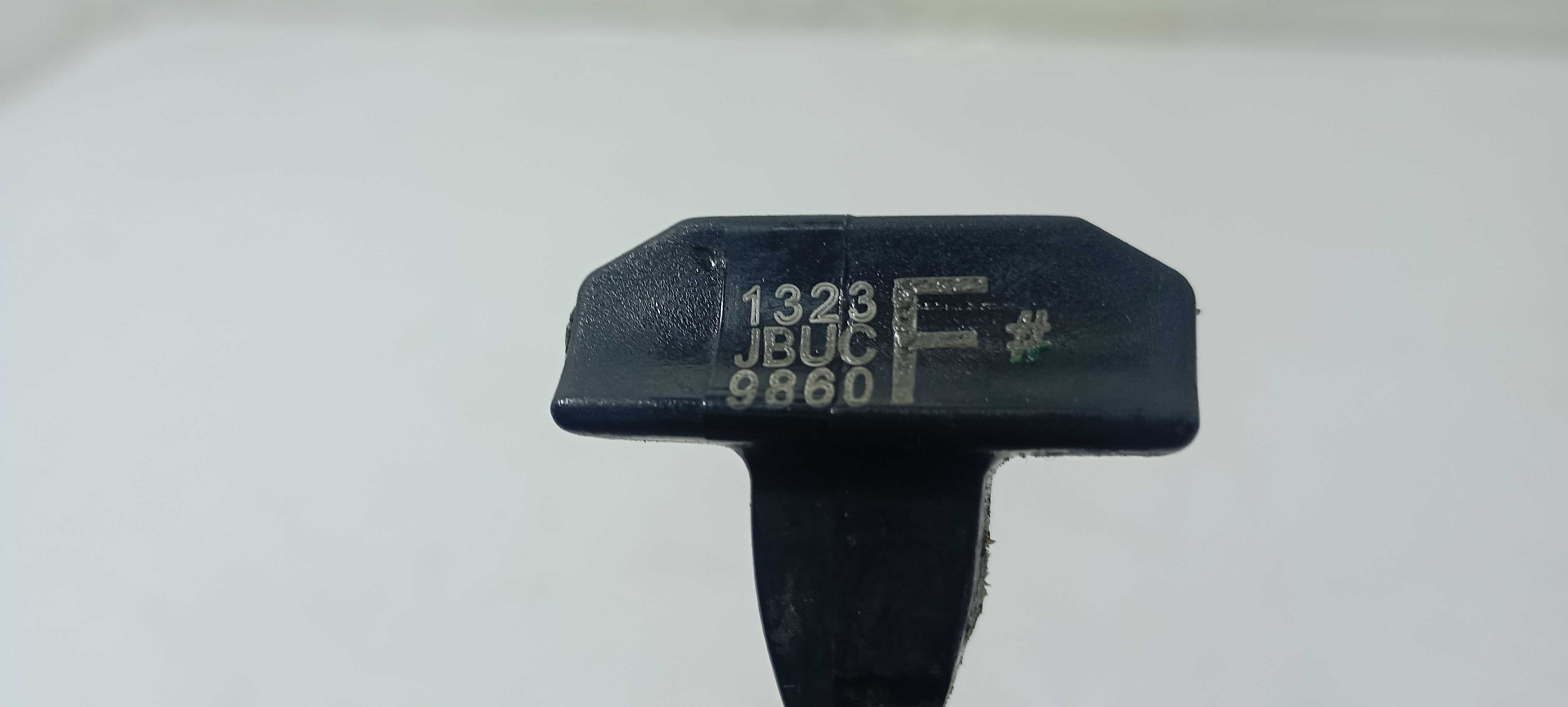 Dobradiça Porta Dianteira Direita Tracker 2024 1323jbuc9860 5