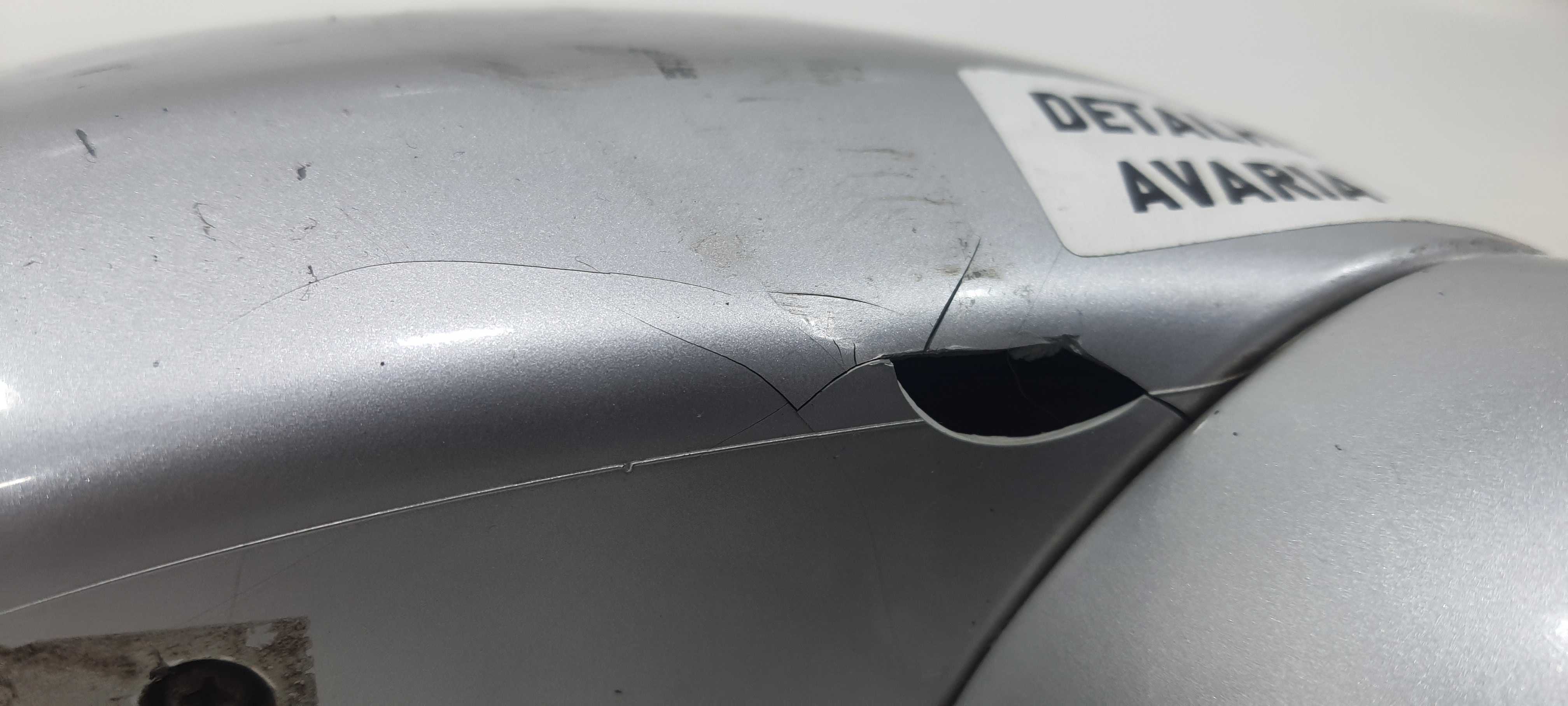 Retrovisor Direito Detalhe Nissan Tiida Sedan 1.8 2012 V2305 5