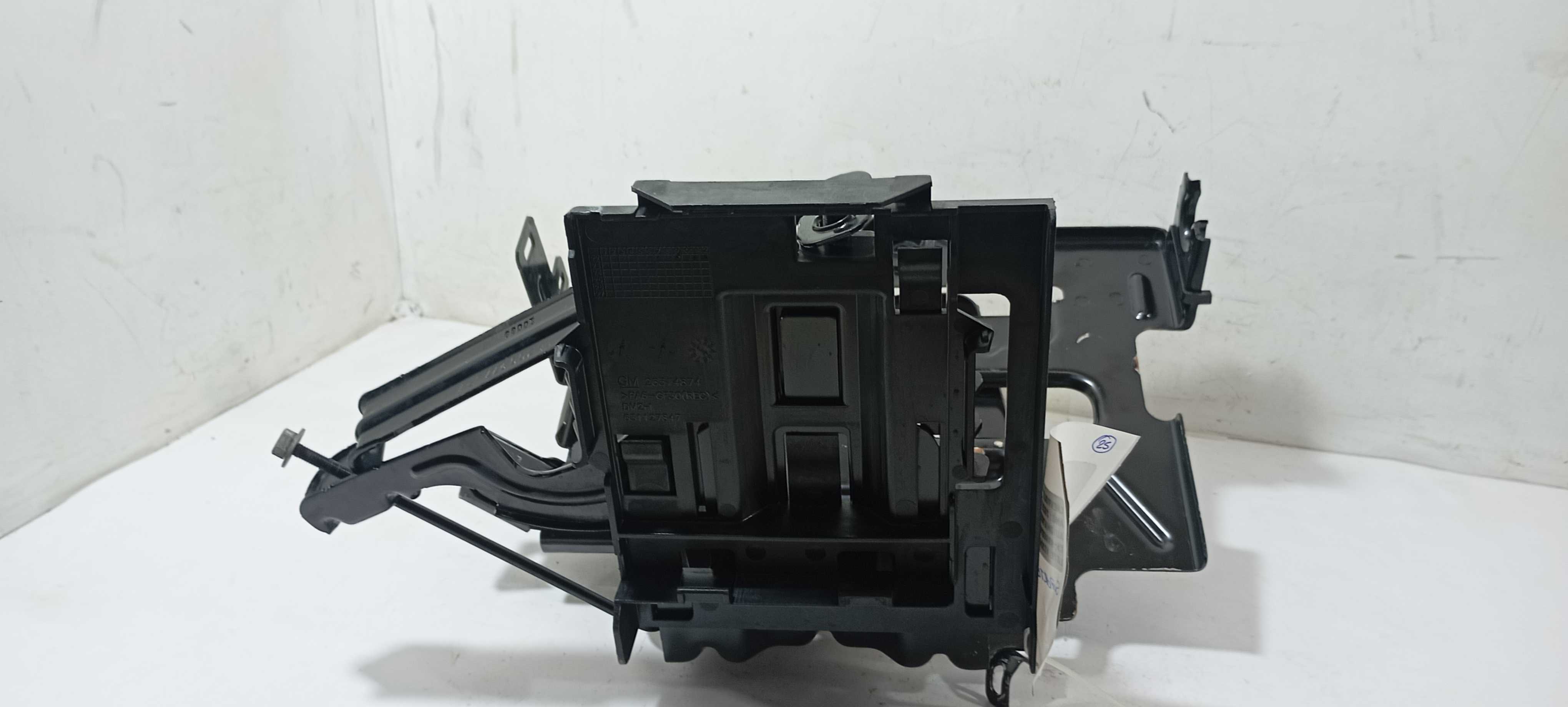 Suporte Bateria Gm Tracker Lt 2024 26391146 4