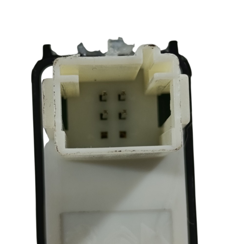 Botão vidro traseiro esquerdo Peugeot 208 2024 98044803ZD 6