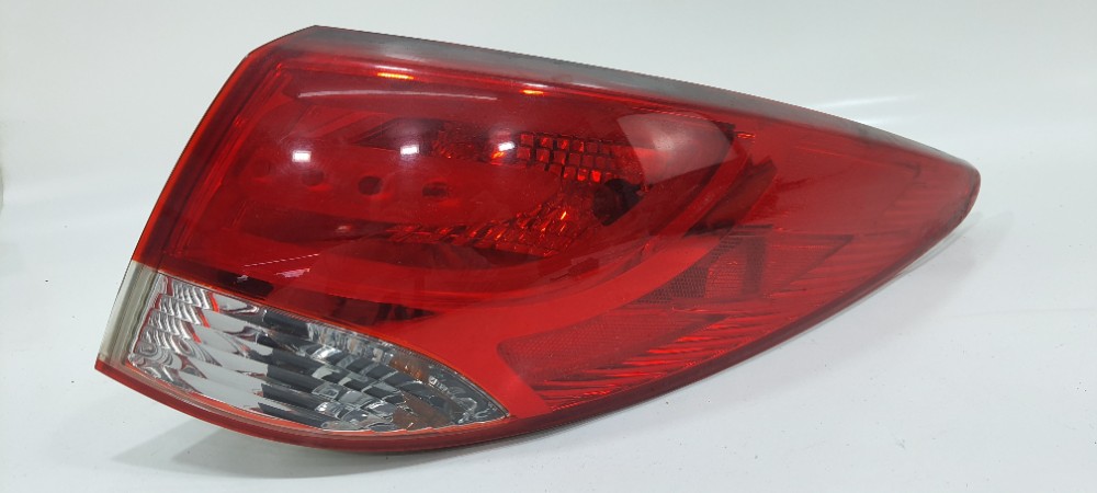Lanterna Traseira Direita Hyundai Ix35 2012 924022s02 Direito/passageiro Vermelho