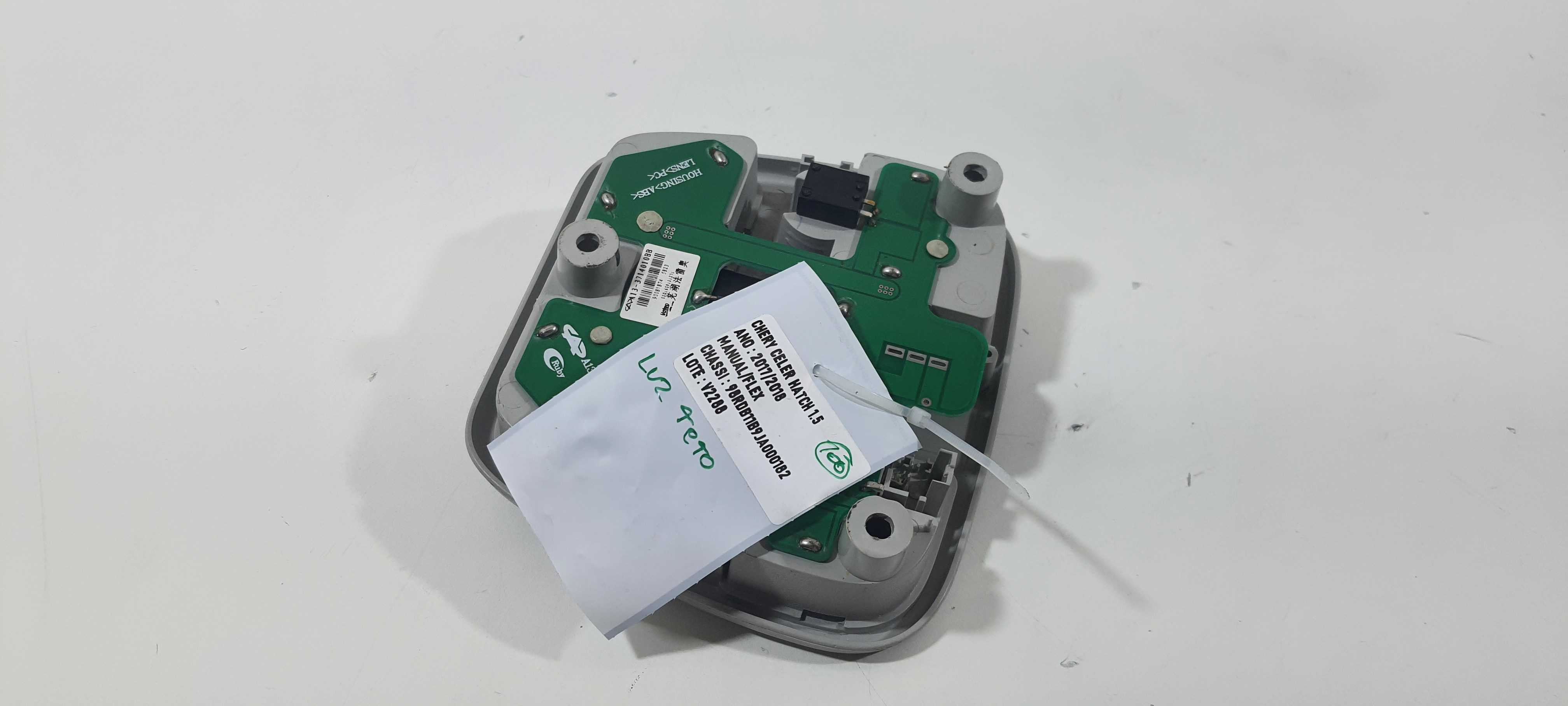 Luz Teto Dianteira Chery Celer Hatch 2017 Manual V2288 1