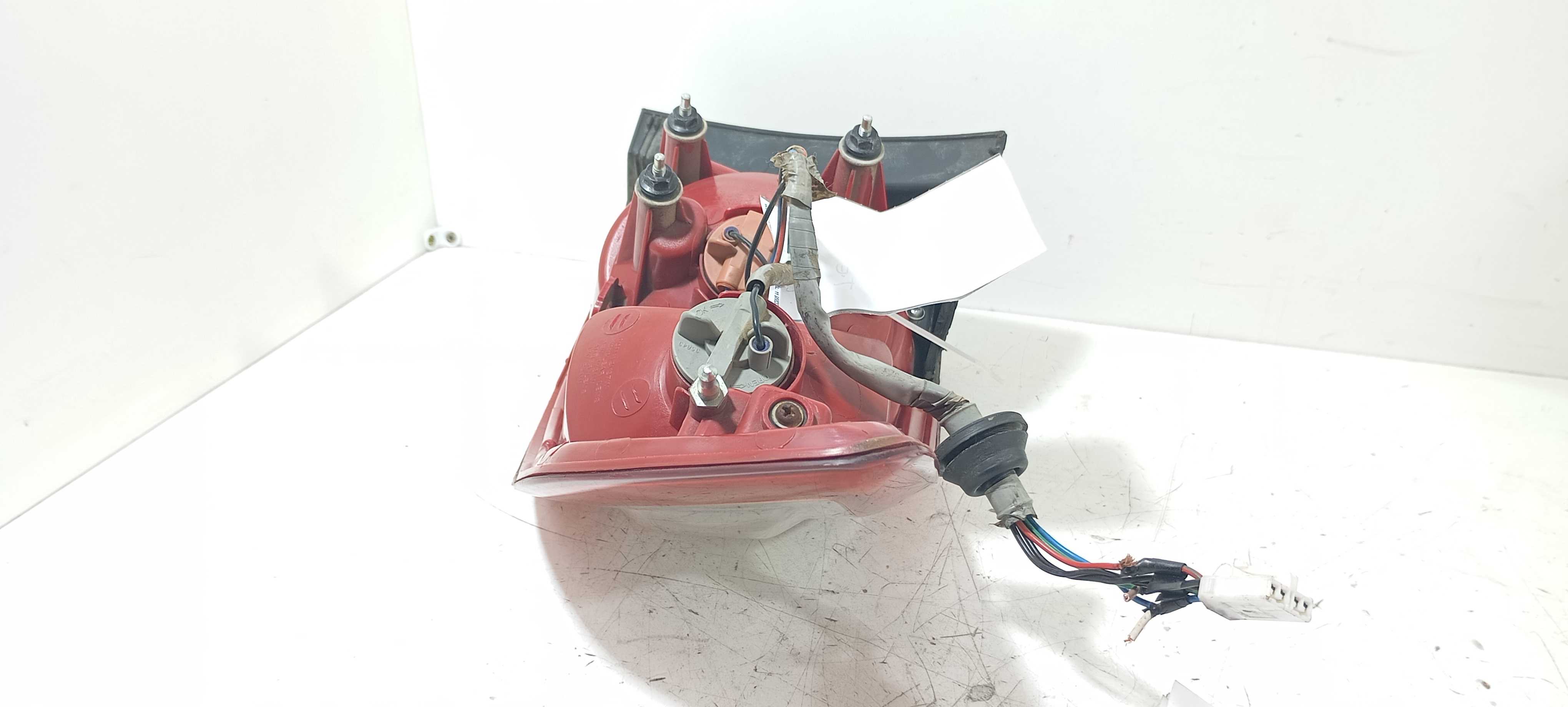 Lanterna Traseira Esquerda Hyundai Santa Fé 2.7 2008 V2293 Esquerdo/motorista 9
