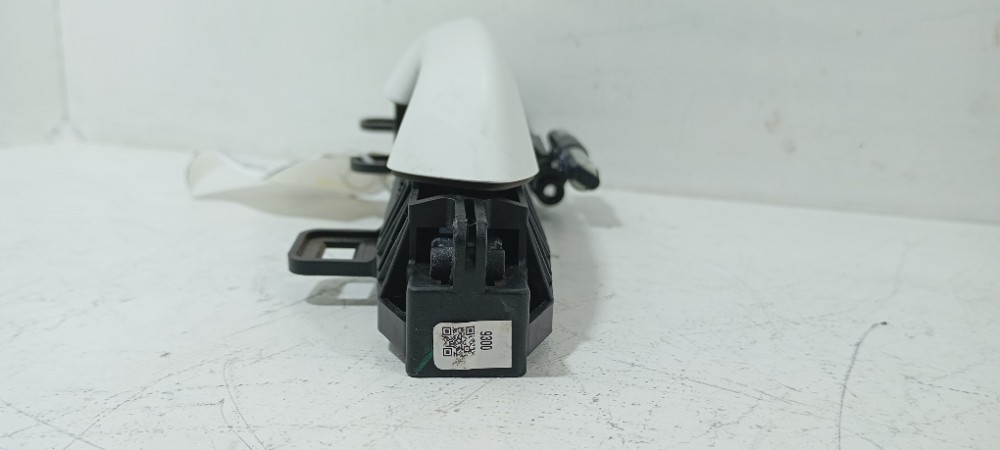 Maçaneta Porta Exter. Tras. D. Gm Onix Sedan Lt 1.0 24 V2303 Branco Traseira 1