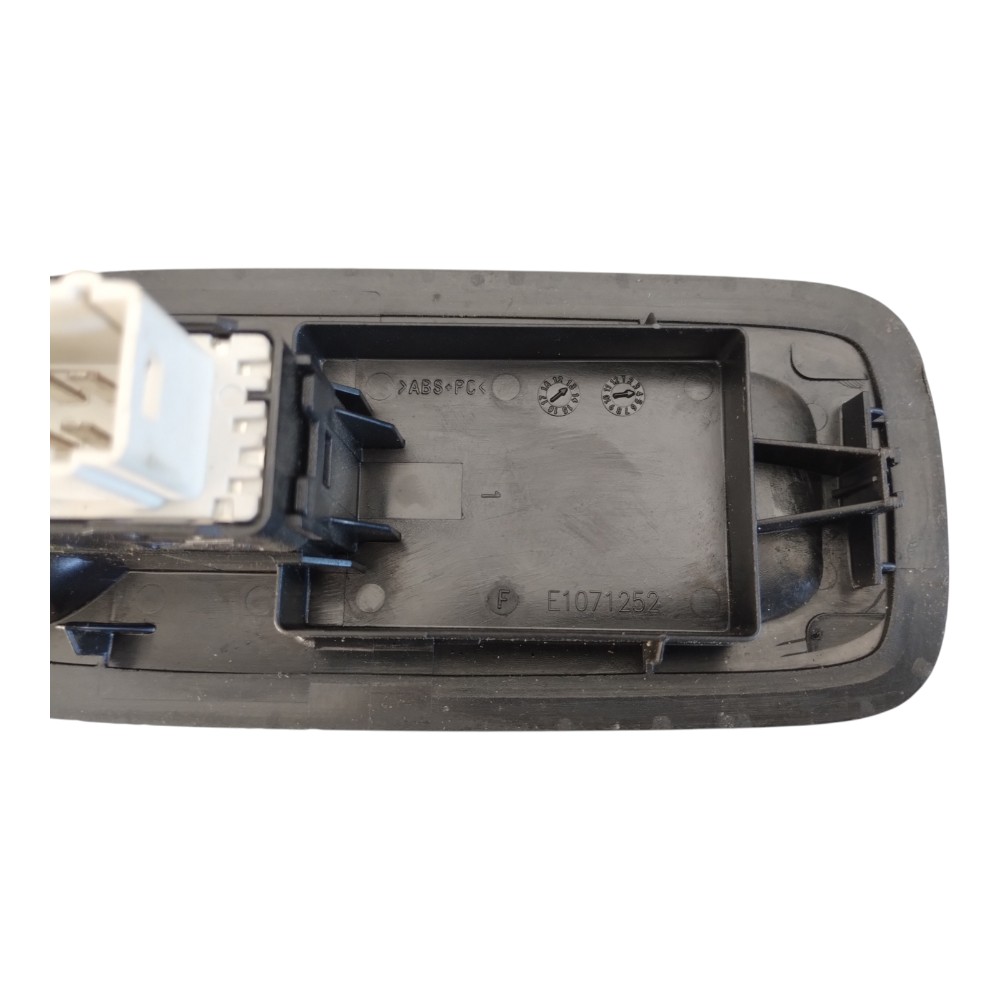 Comando Vidro Dianteiro Peugeot 208. 6