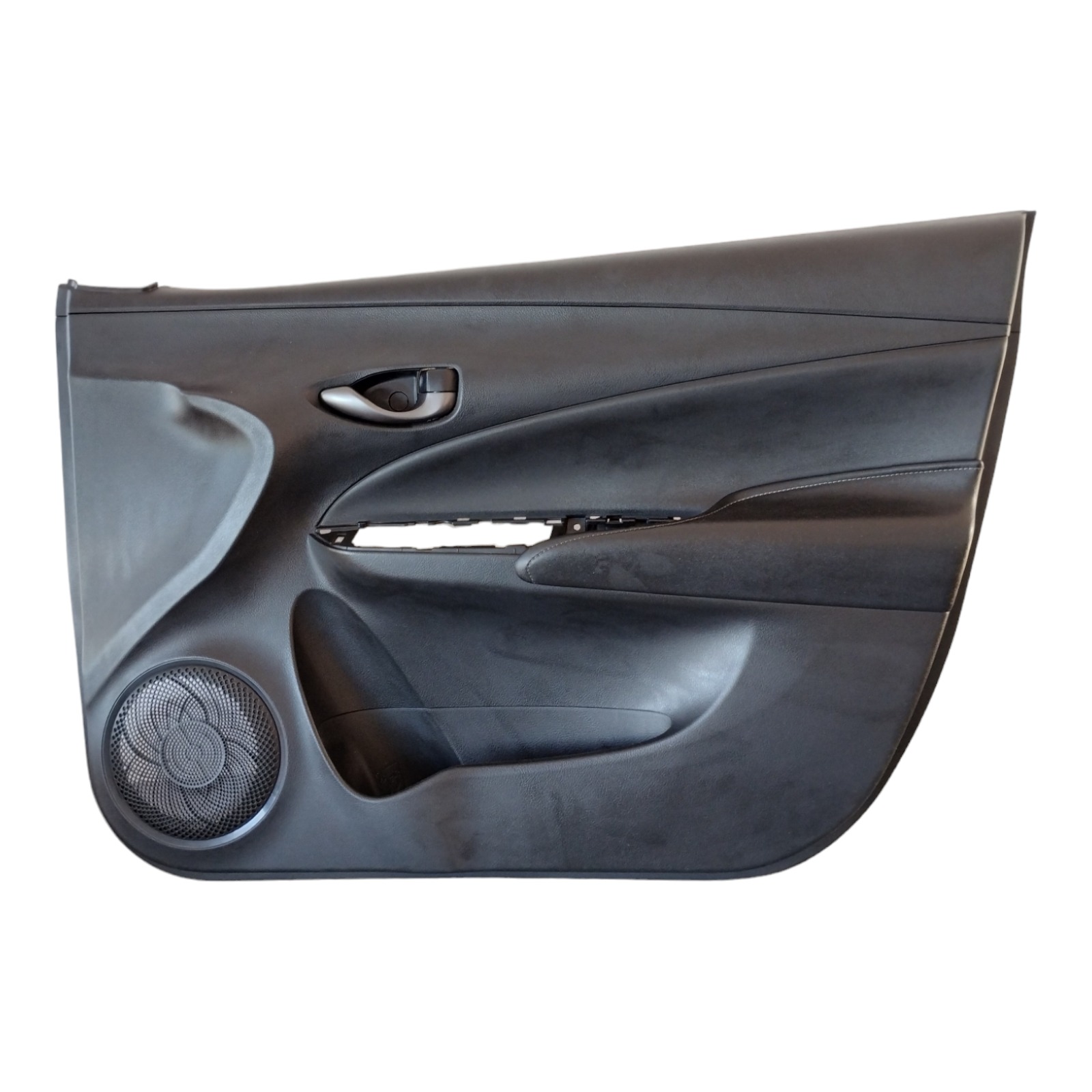 Forro Da Porta Dianteira Direita Toyota Yaris Xs. 1