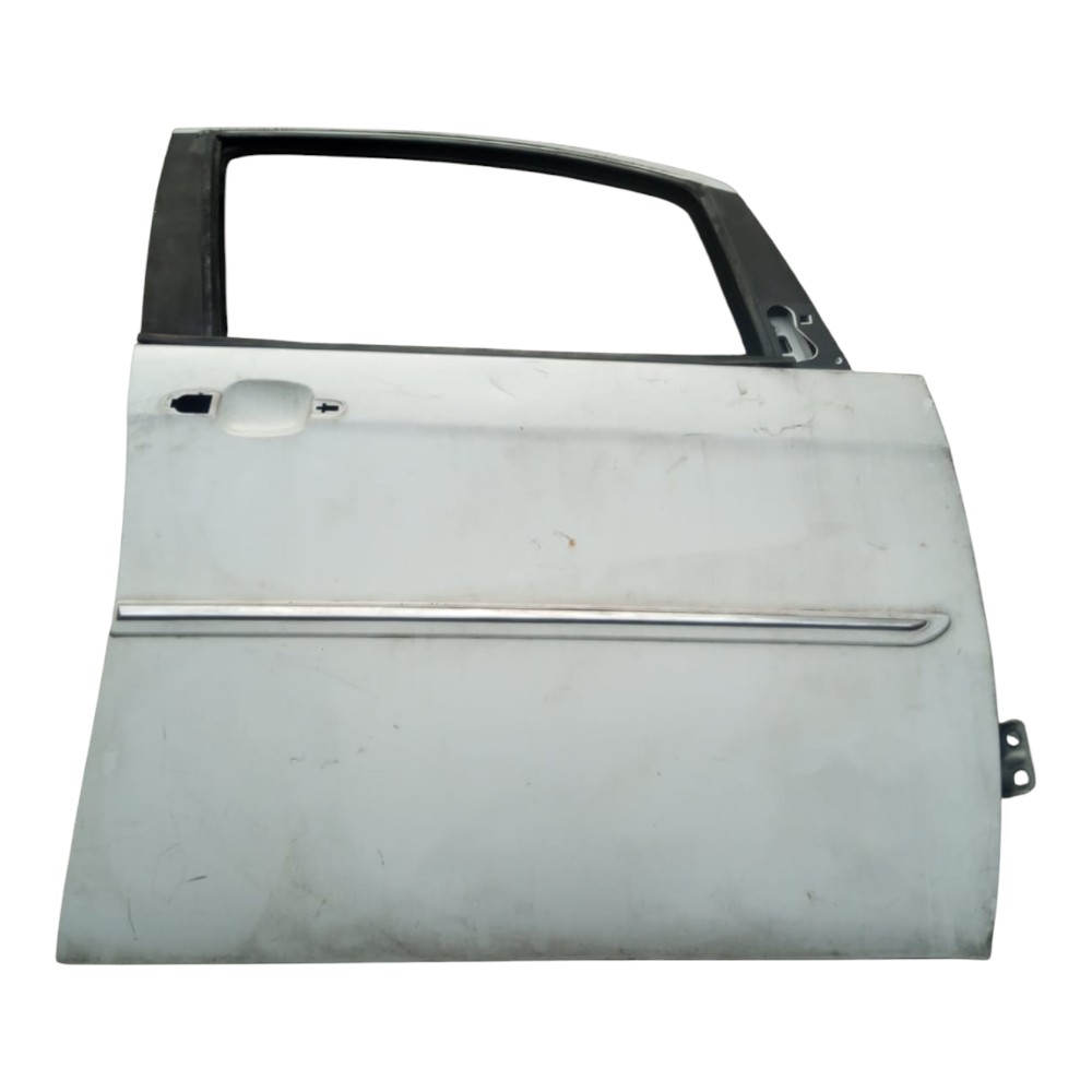 Porta Dianteira Direita Fiat Idea 2016. Dianteira Direito Branco 2