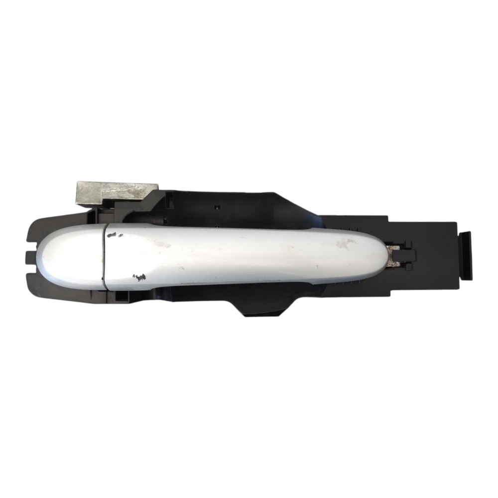 Maçaneta Externa Dianteira Direita Nissan Versa 2013 À 2019. Cinza Dianteira 1