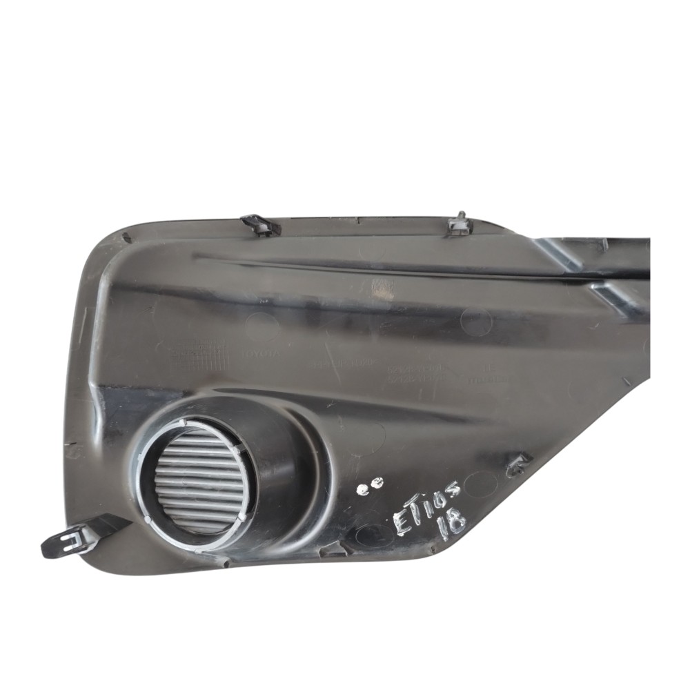 Moldura Para-choque Esquerdo Toyota Etios Hatch 2016 À 2021. 5