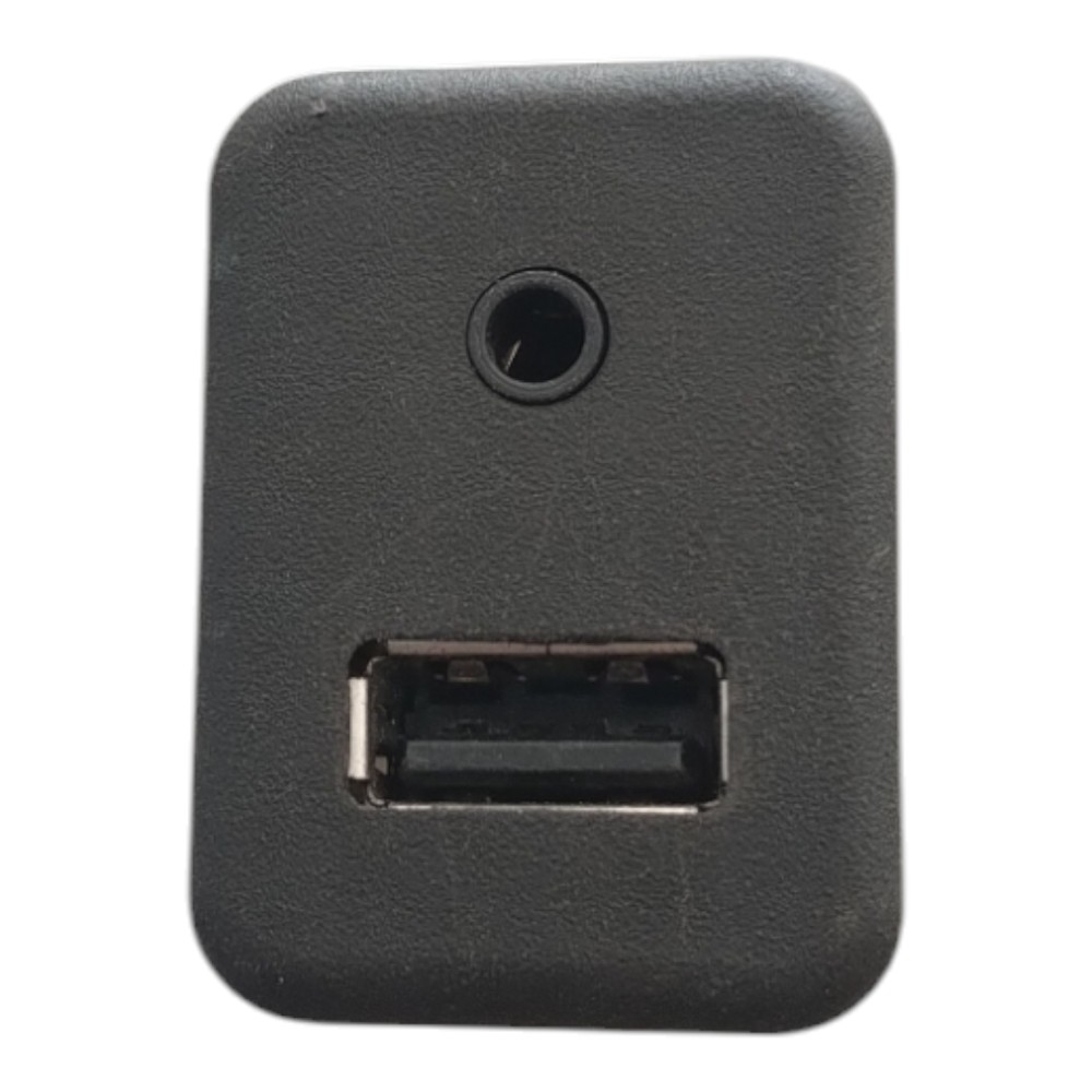 Botão Auxiliar E Usb Gm Sonic 1.6 16 V.flex 2012 À 2014. 1