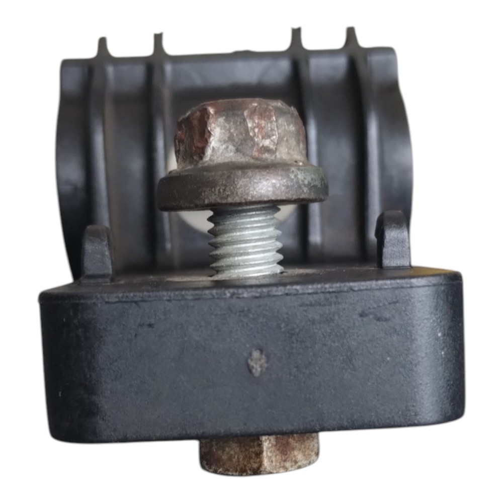 SUPORTE SUPERIOR RADIADOR CHEVROLET ONIX 1.0 2013 À 2019. 10