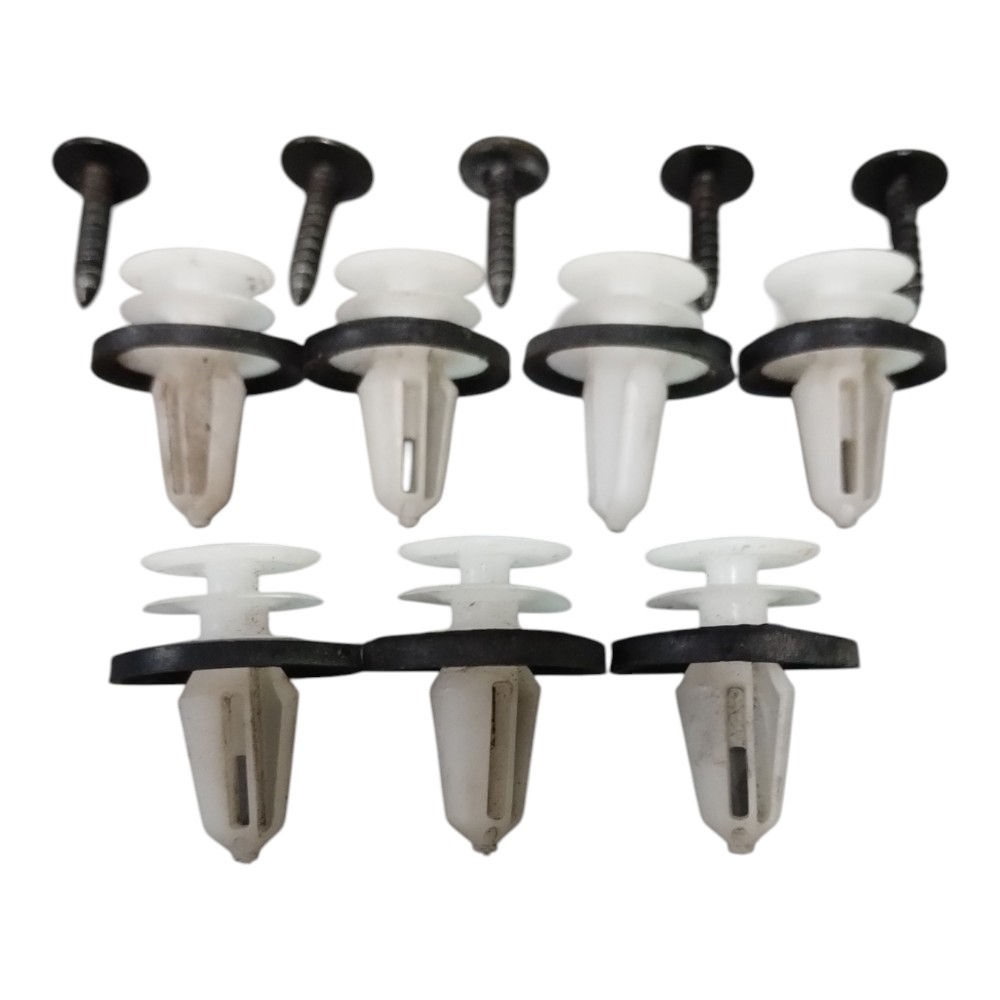 Presilhas Parafusos Fixação Forro Porta D Ford Ecosport. 1