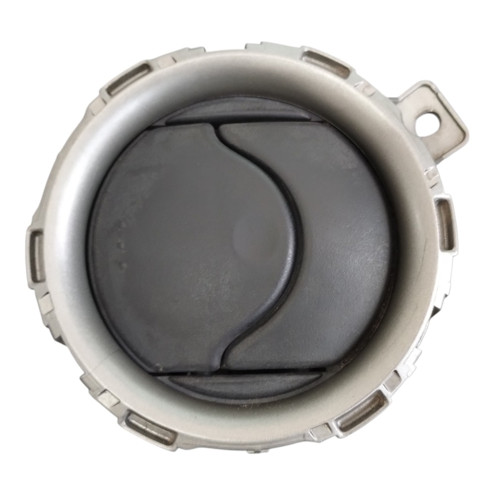 Difusor De Ar Esquerdo Painel Nissan Versa 2013 À 2019. 1